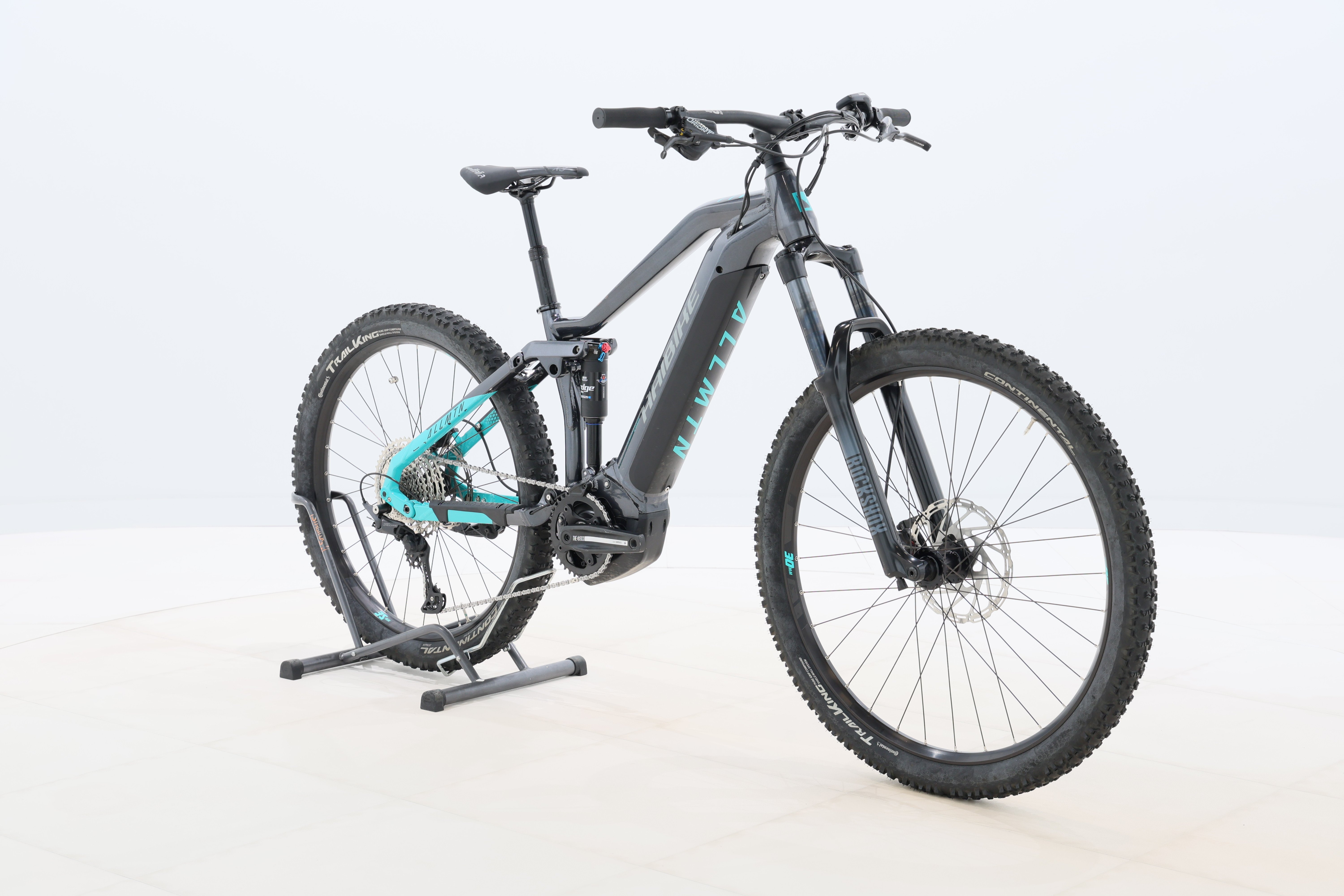 03efddfc-ae4f-4336-9c8a-b0e1649779a5