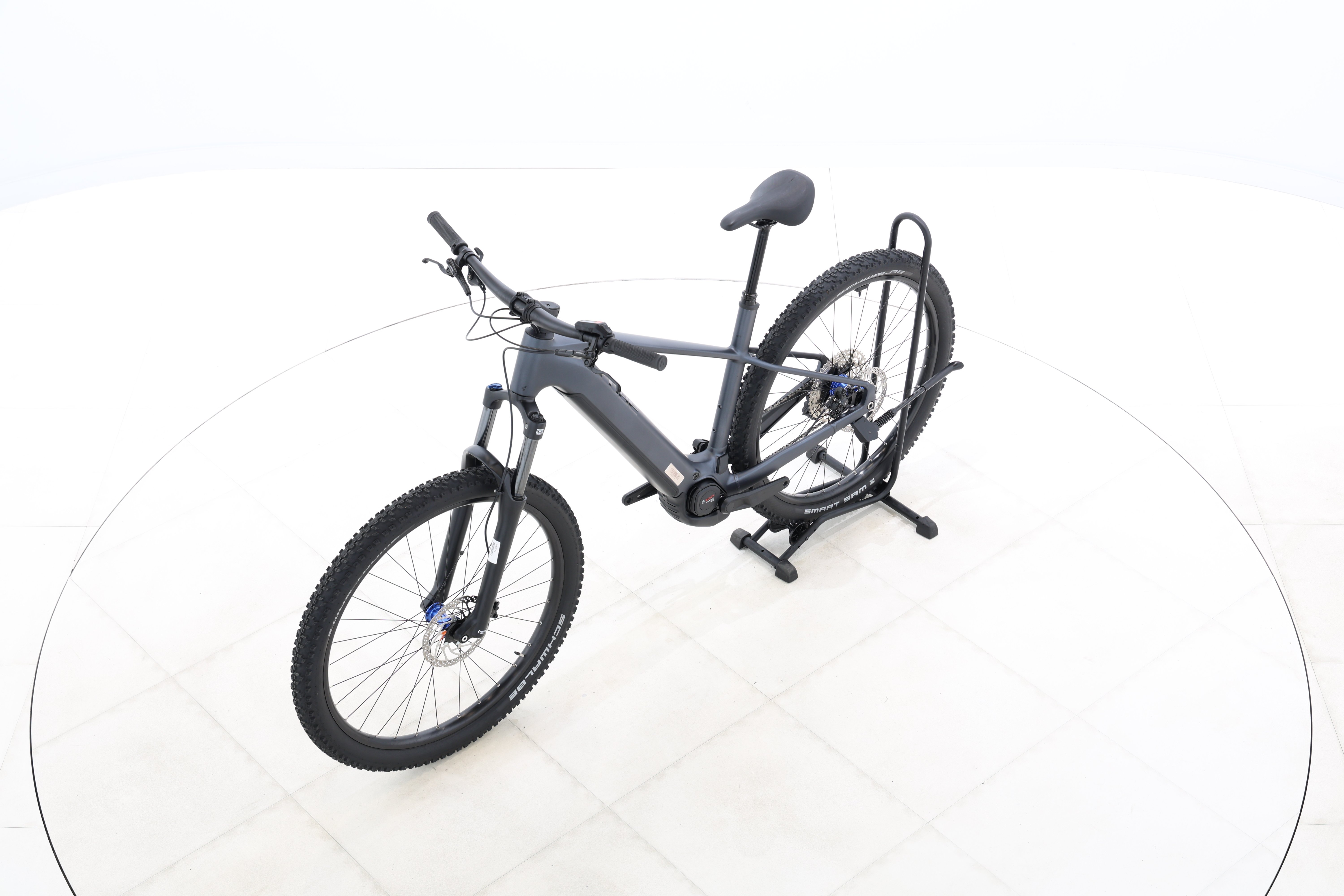 e4018b08-bb7d-4acb-afac-f0aec8253619