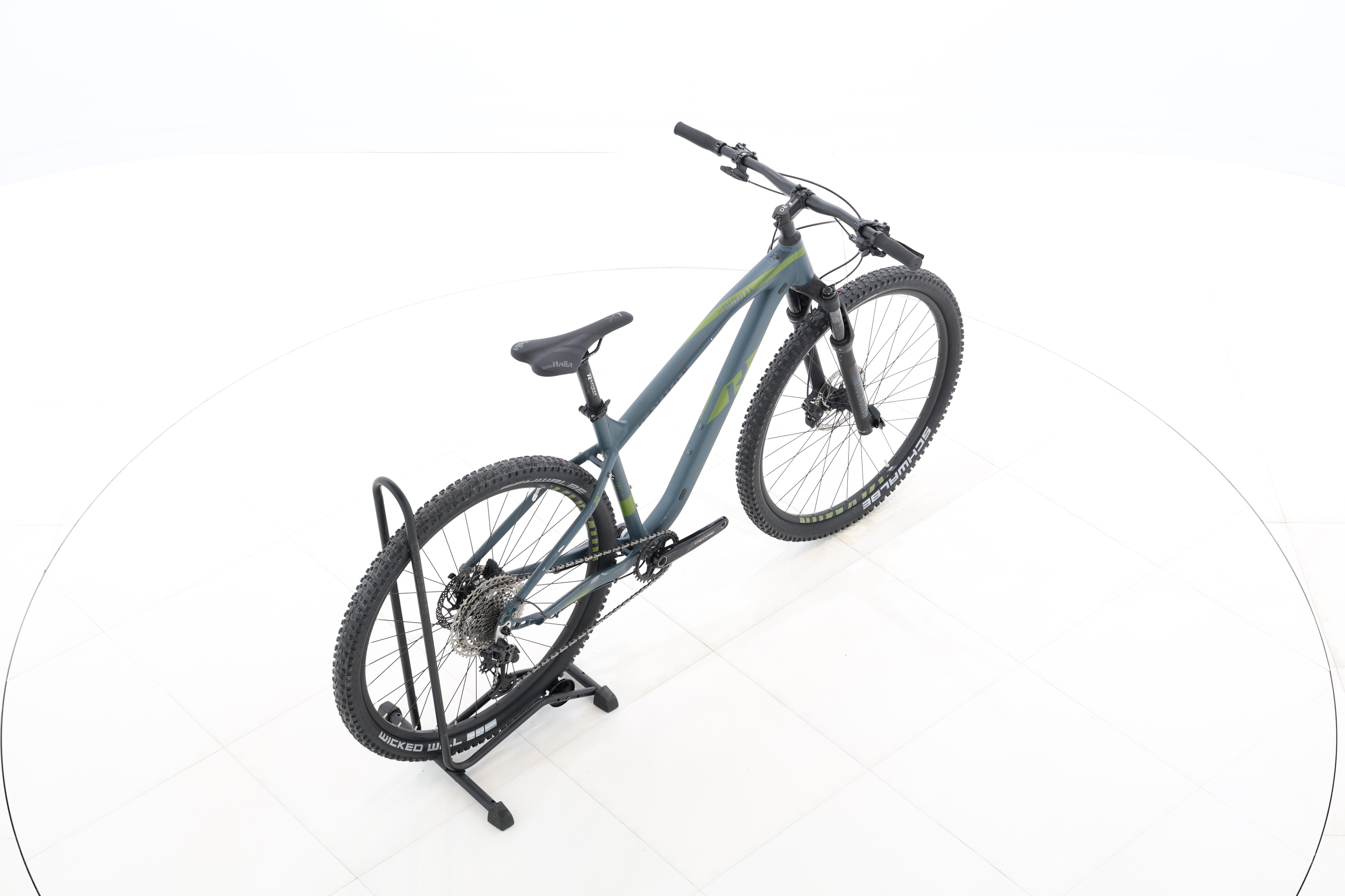 d357fb66-e433-439e-9752-ab9595f838e3