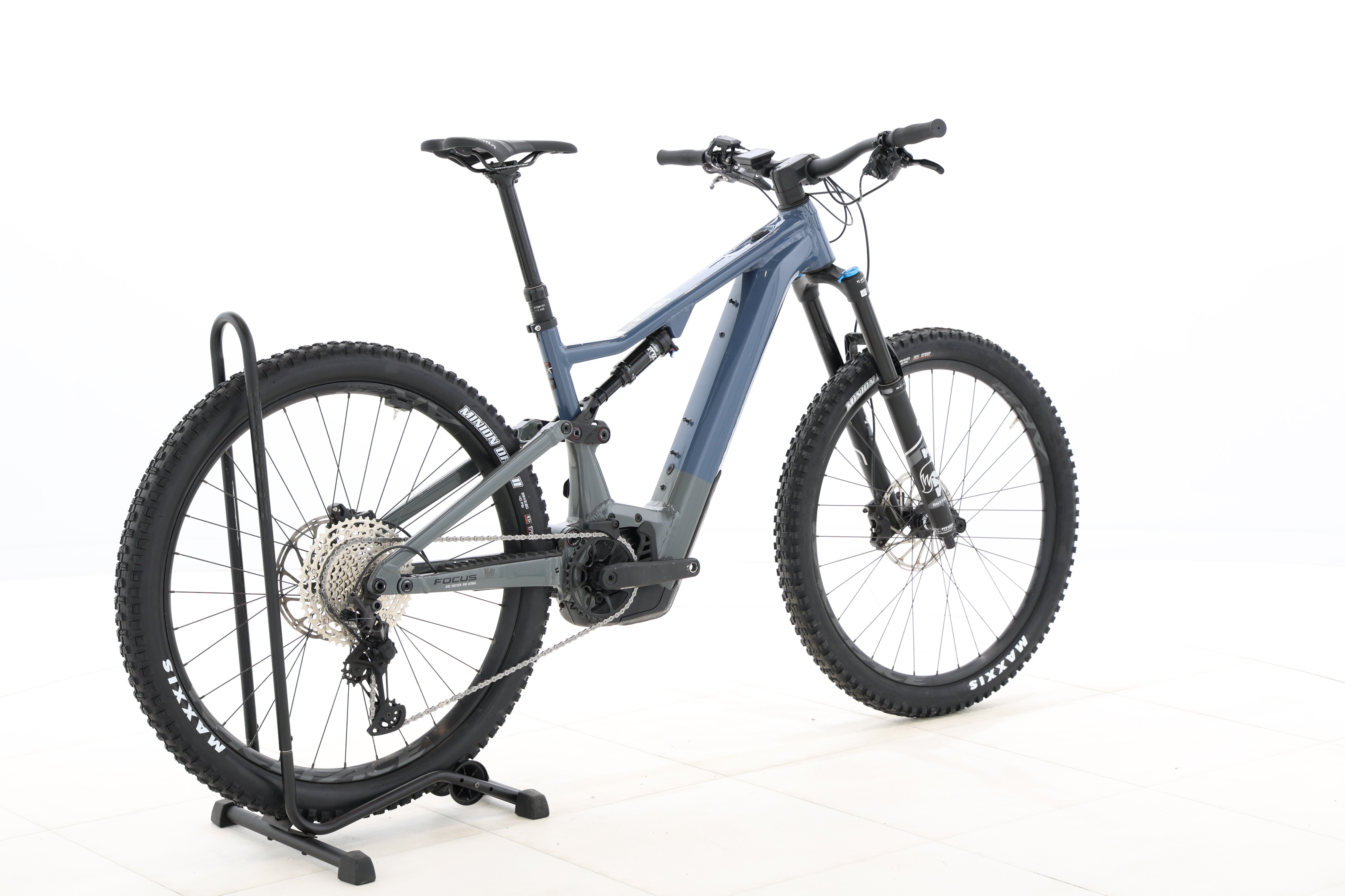 b8a999fa-6317-44b3-be6e-b92b44e77f75