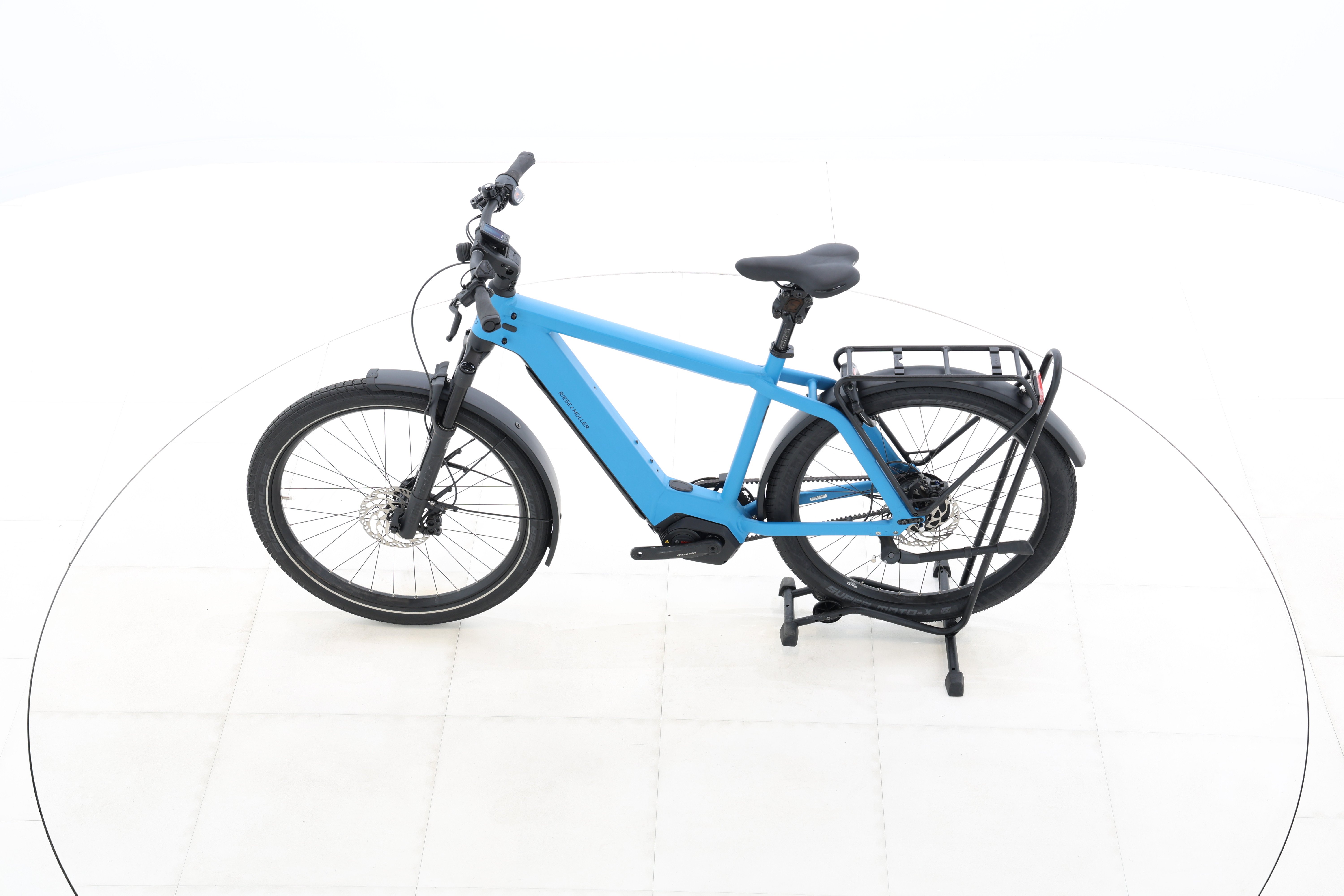 0984bba3-96f9-4d45-93e1-e8396ef1f249