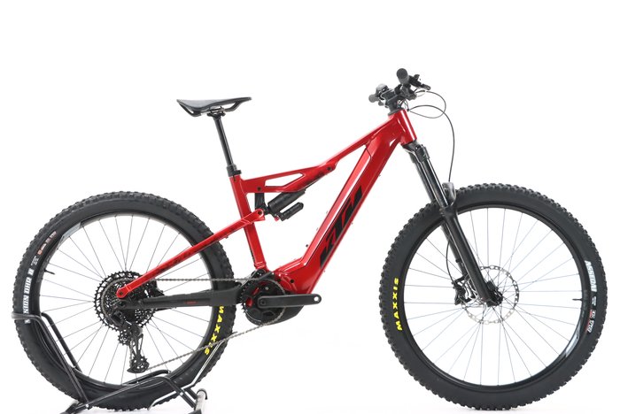 KTM MACINA KAPOHO 7973 2022