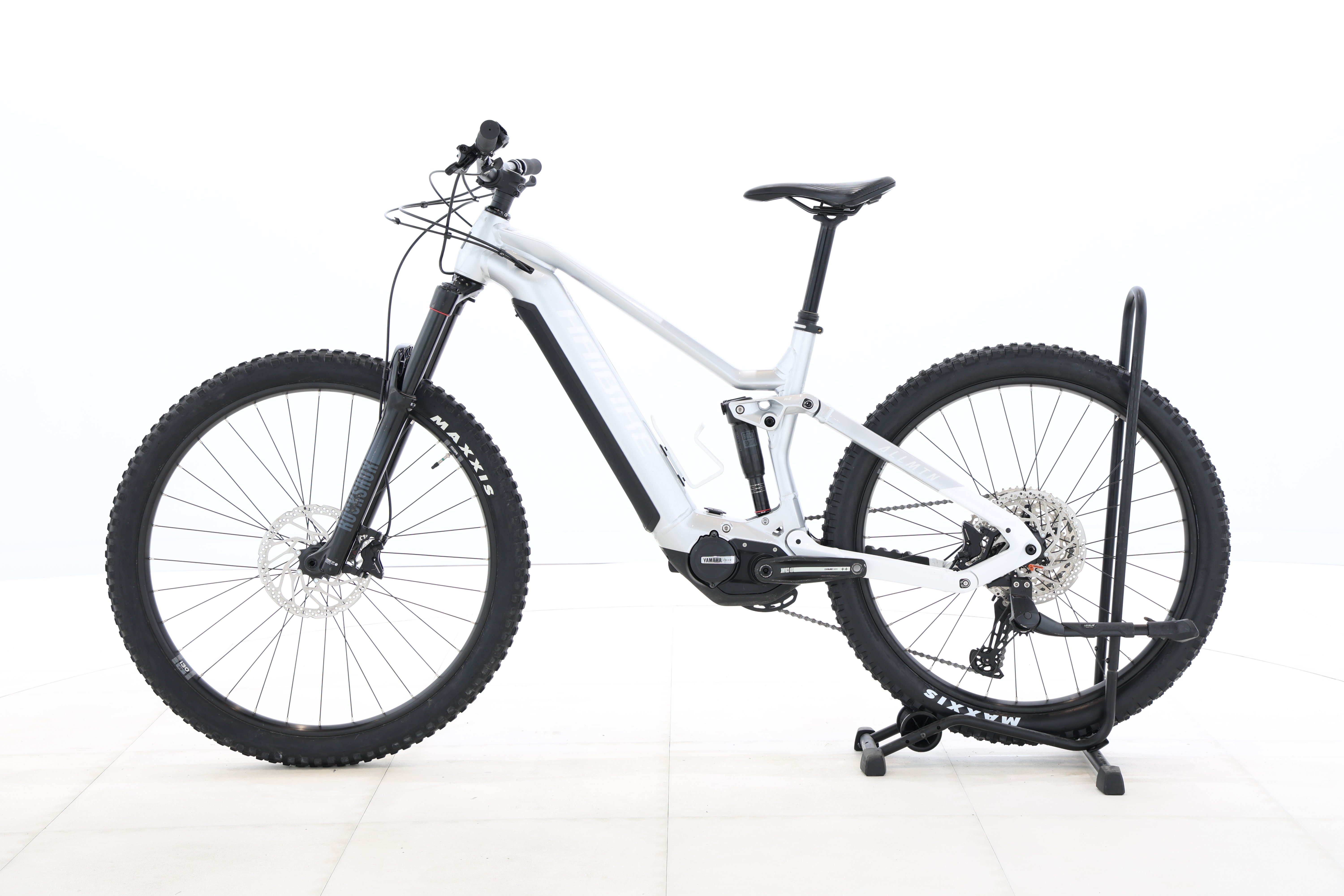 0bd3d70d-1ba0-4e44-b319-8acdddb5870c