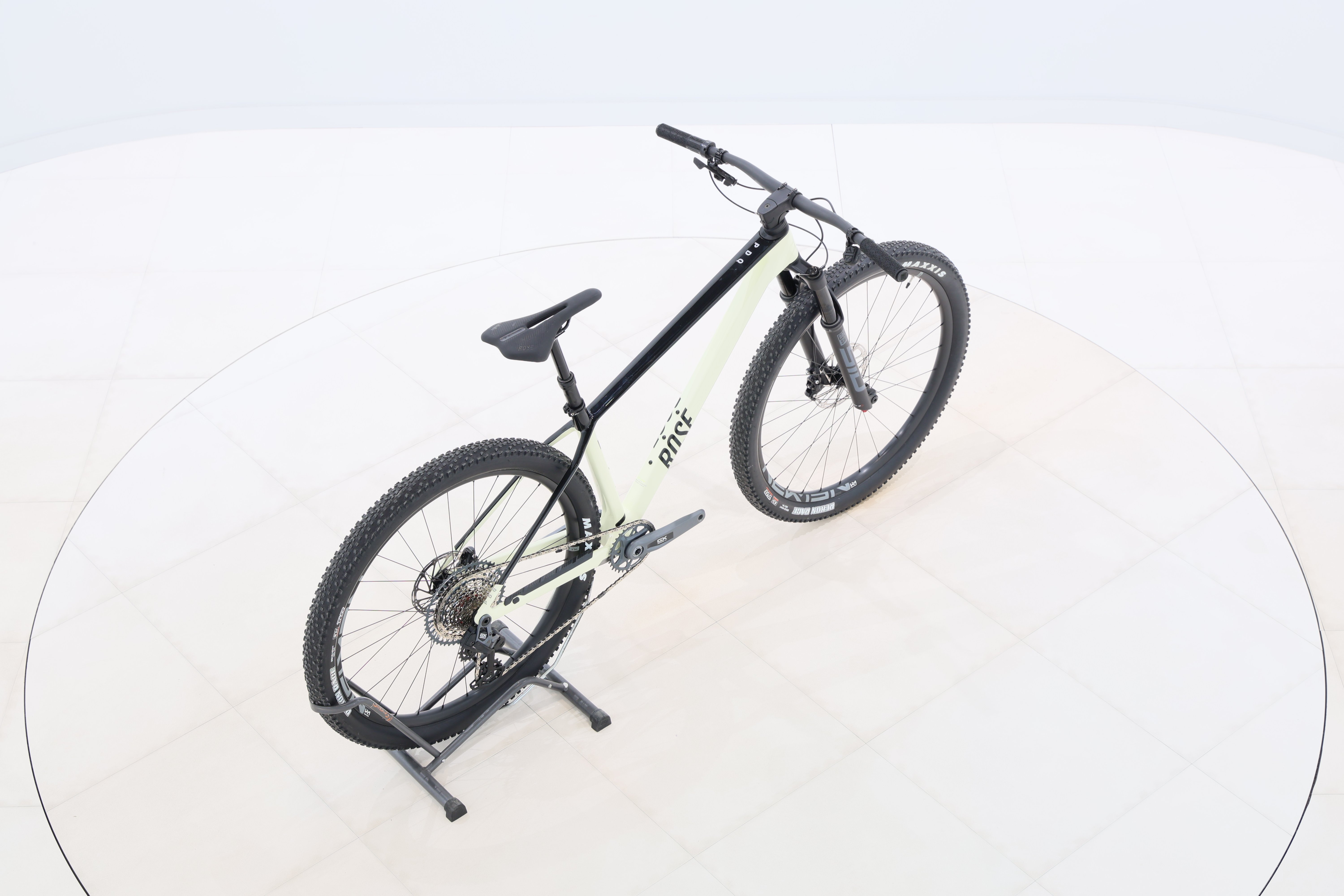 d773fc23-9e87-4ee2-8c2e-f453ee59c3d4