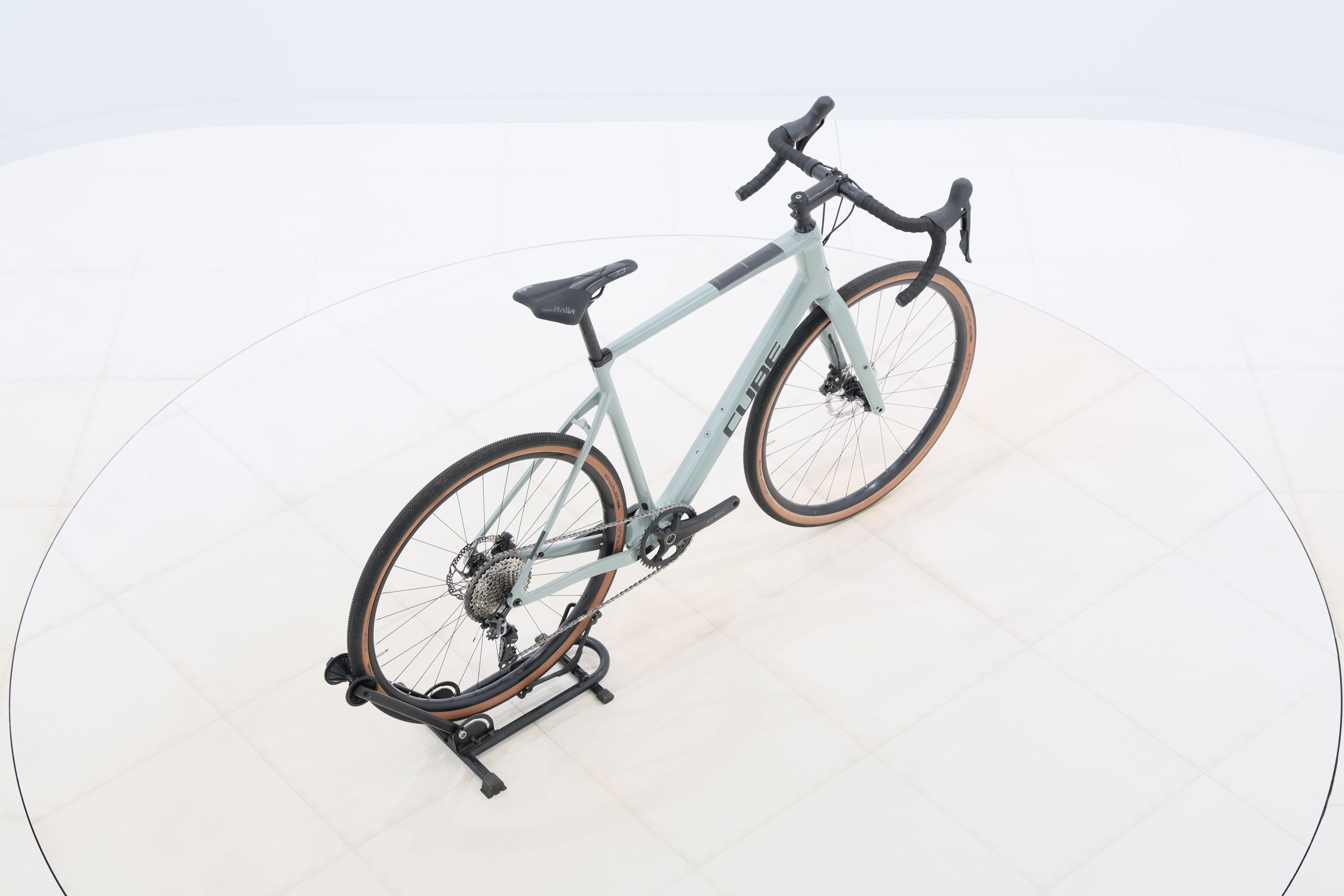 f08b11c1-fc1e-4144-aac0-33616e24103a