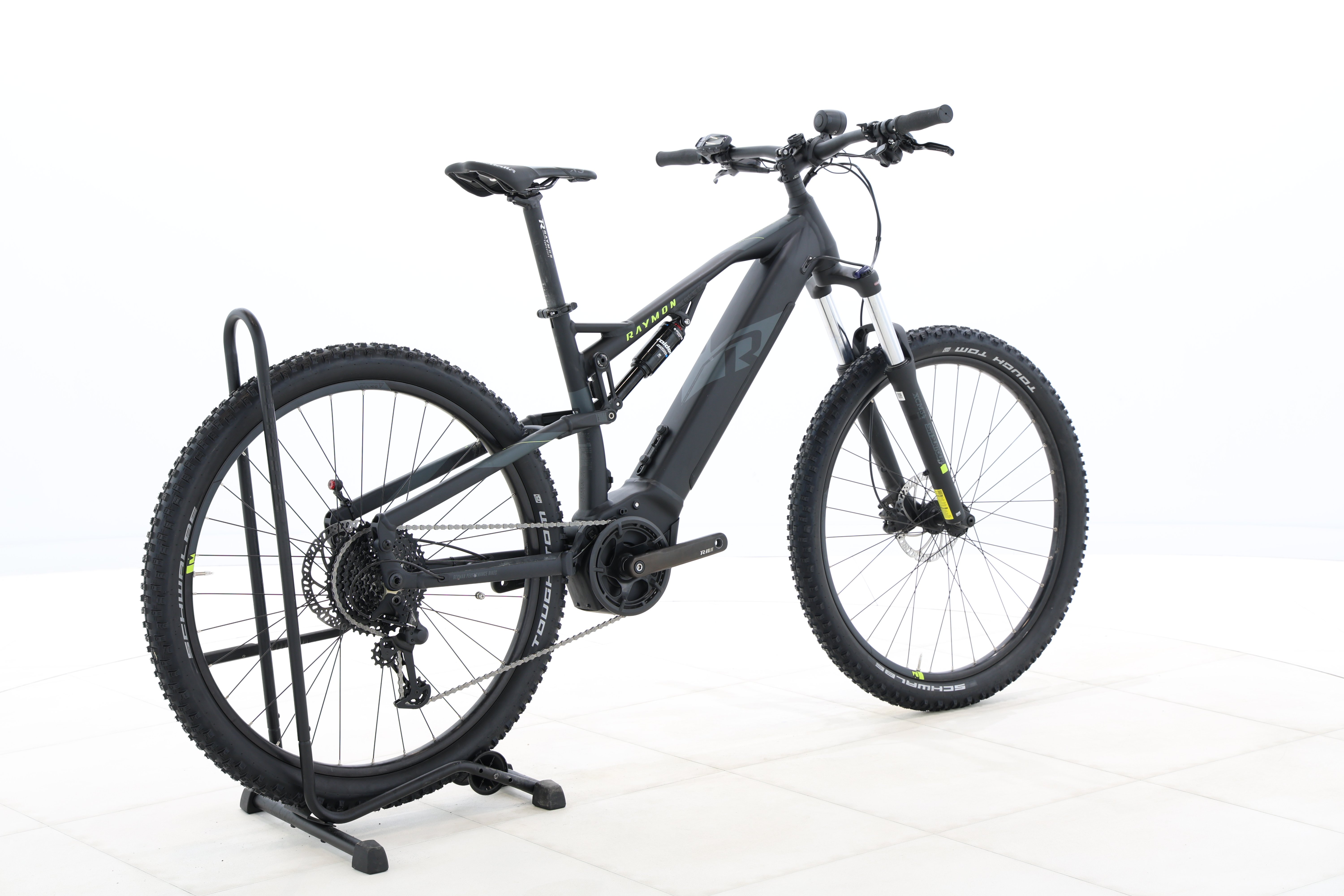 06e0394f-fbeb-4c9d-bb0f-1fa0ed3b0a6c