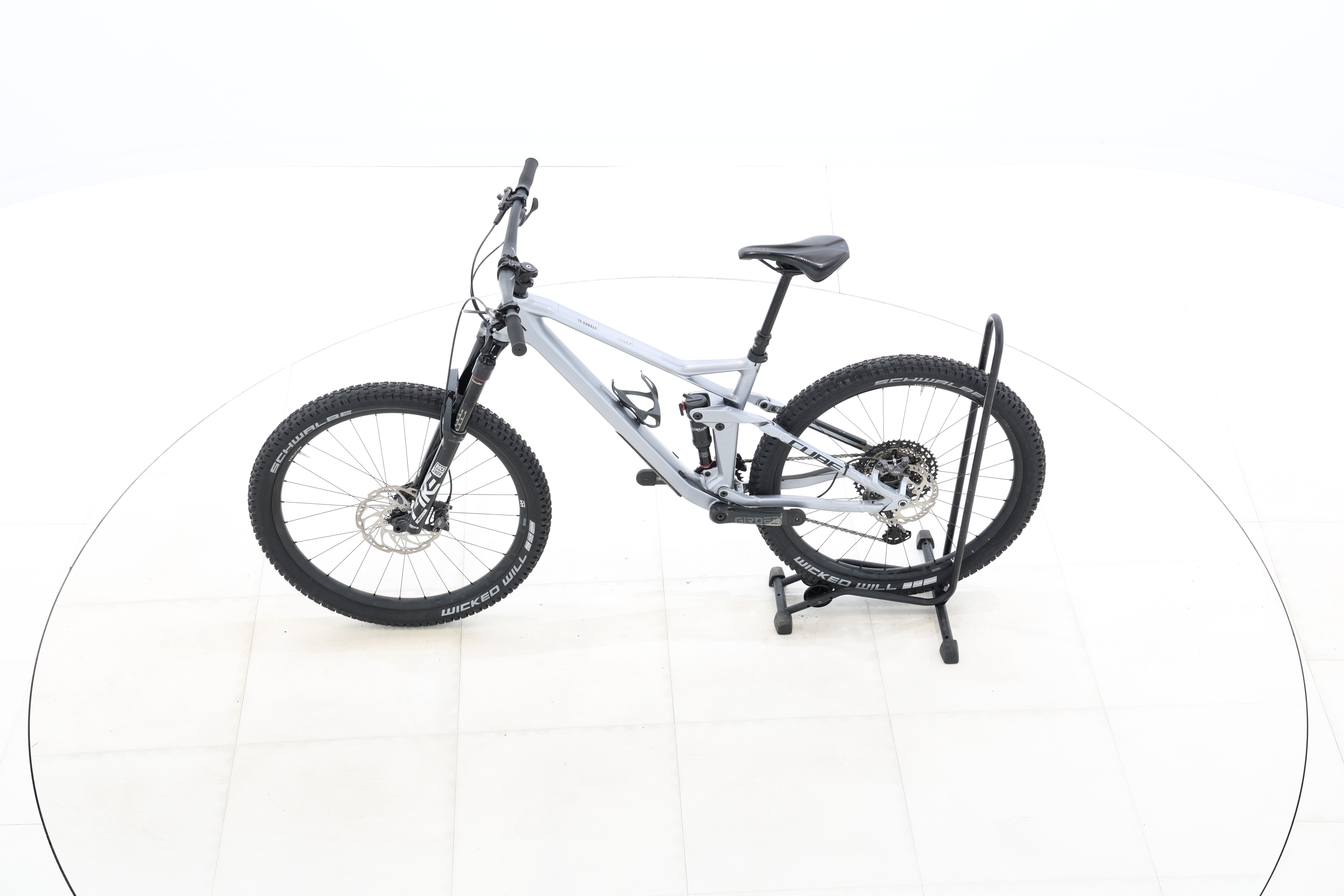 bd1996a8-1186-4474-bf48-7df21ac3877e