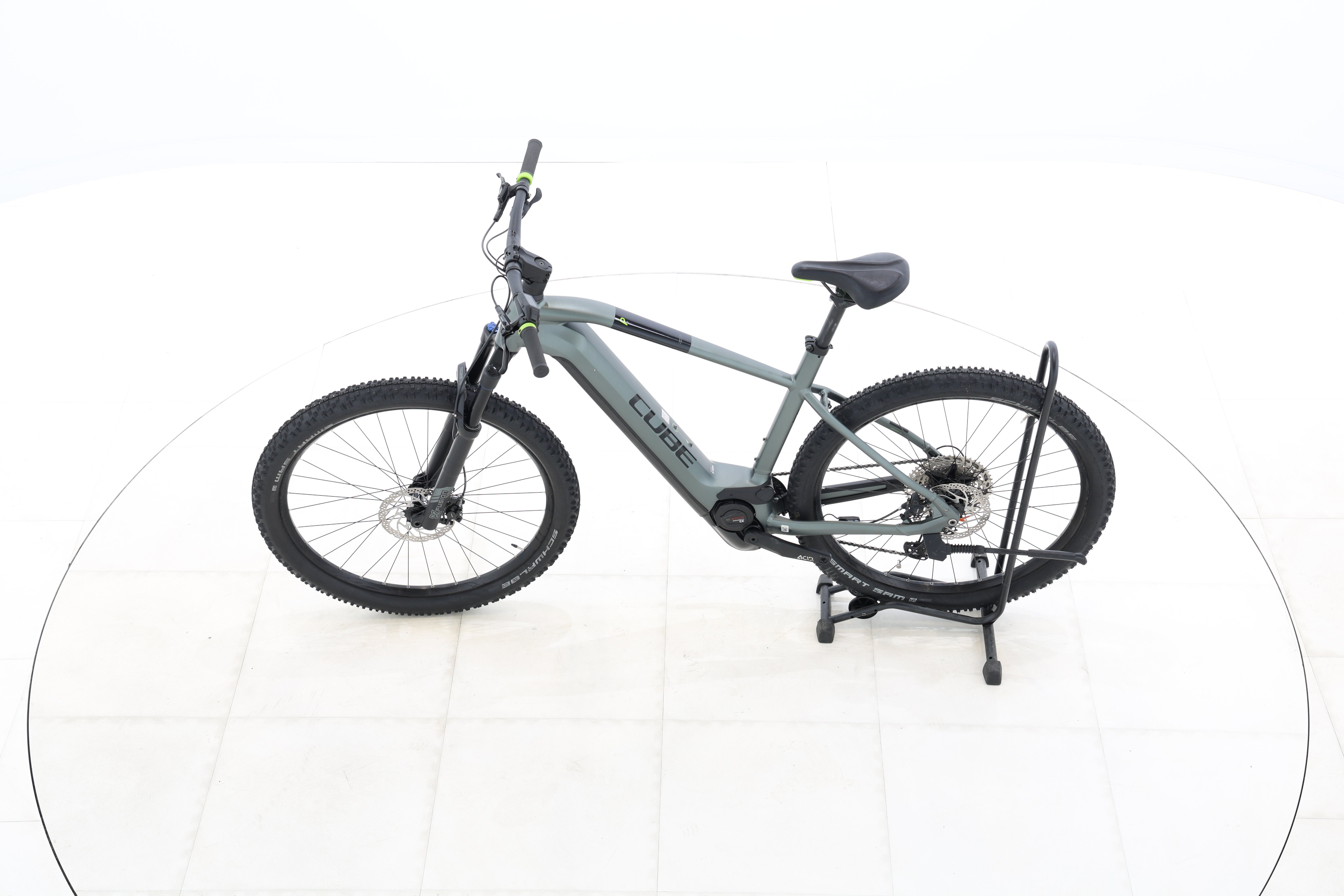 c1e4f9f4-a743-4afe-96ca-a516dec4677e