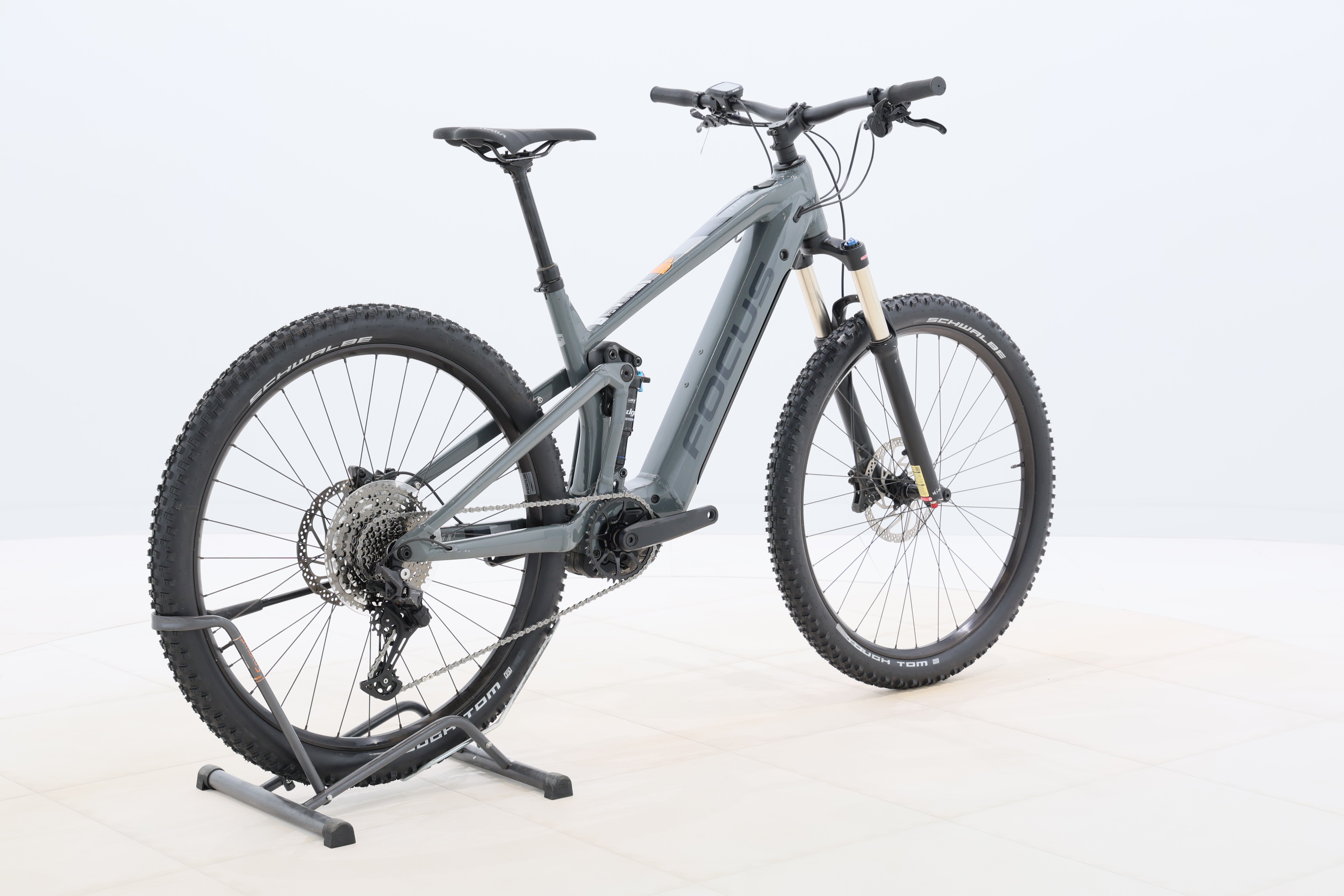 180f1b87-78f3-4ffb-887f-1c5216f34e2b