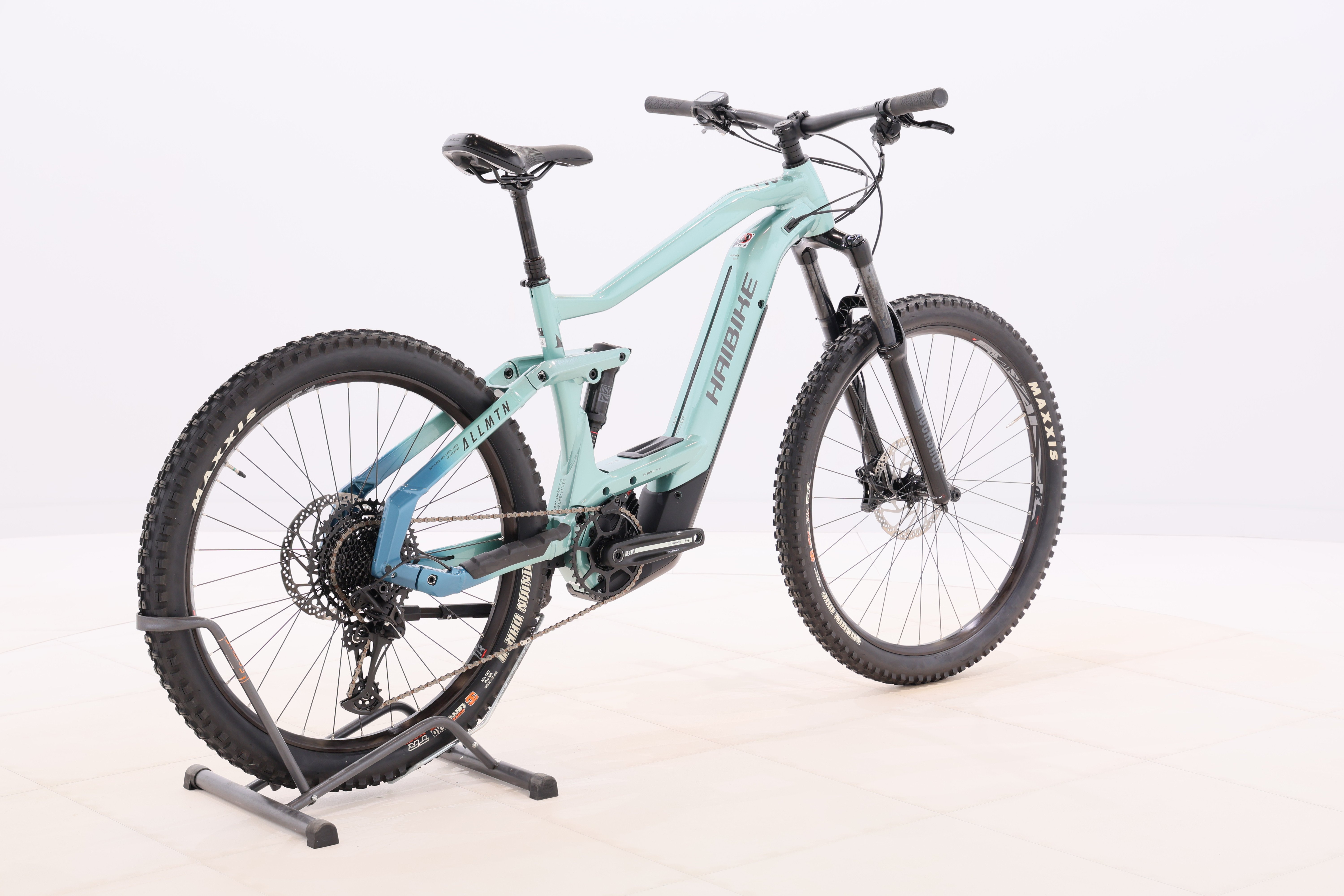 949efcb8-62bb-402d-bd1d-f4c40e20b1c9