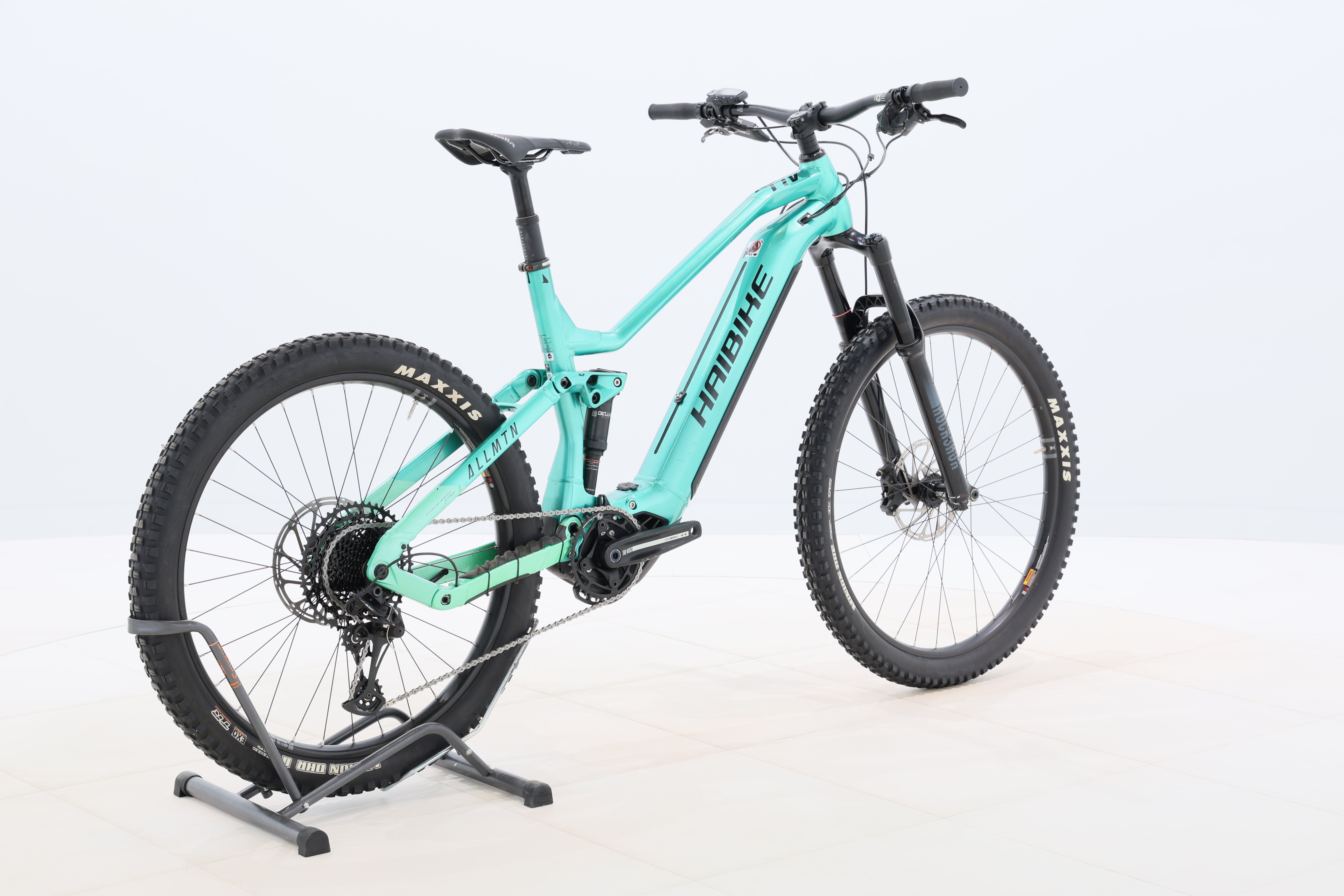 e99d0499-9f64-43ca-bff9-e8676f371115