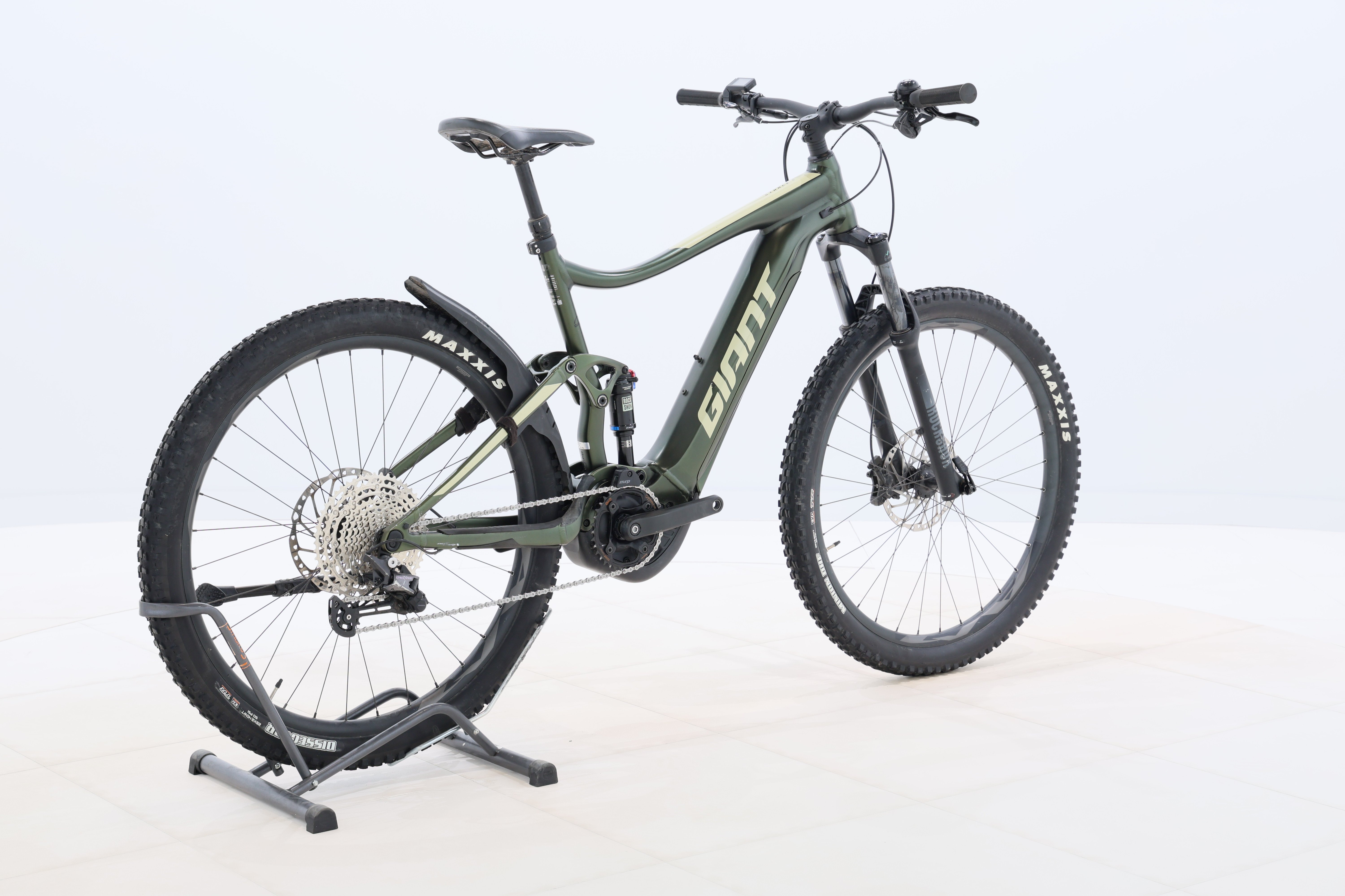 f53cfc01-39fc-4929-9f60-d22d7892572a