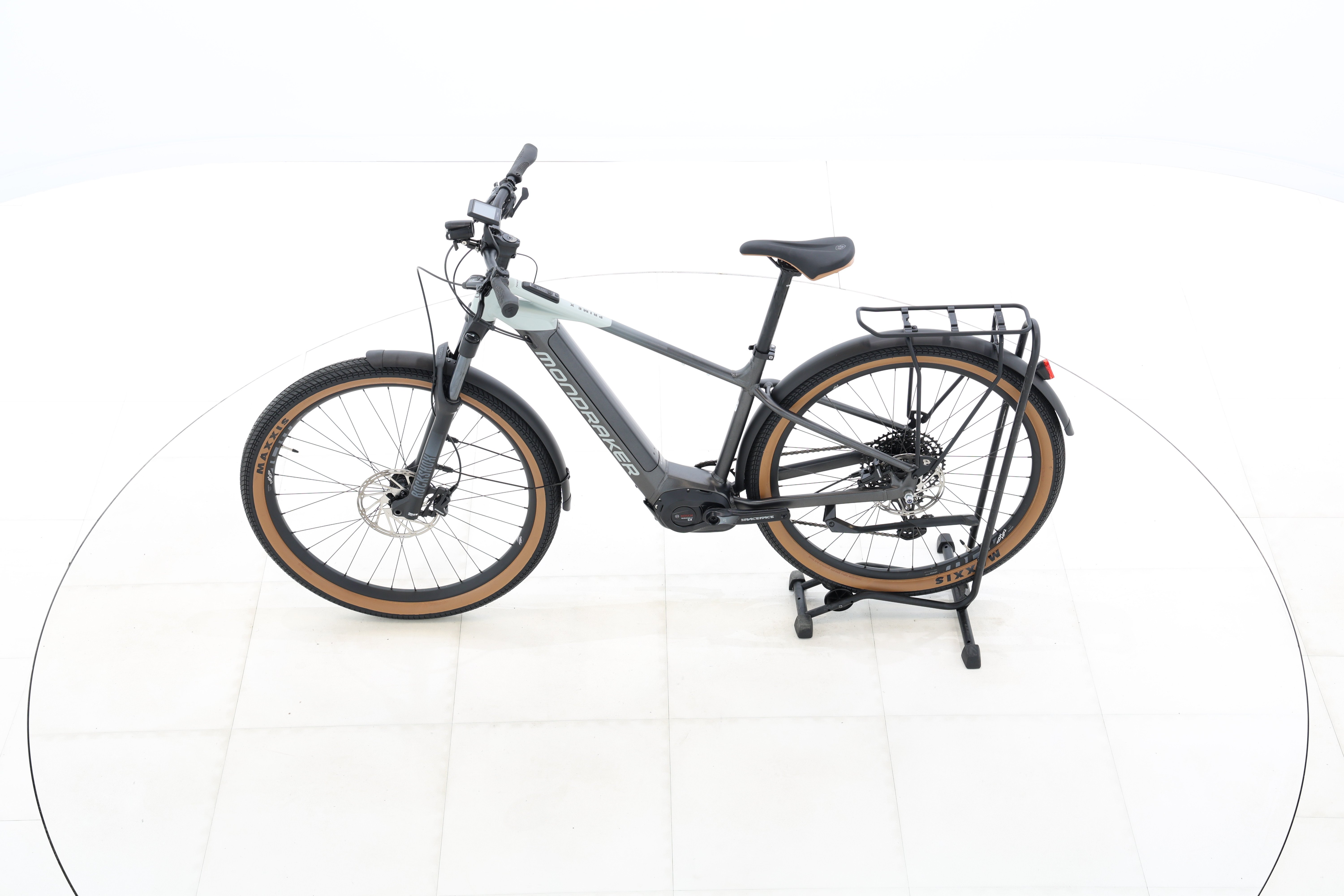 f3e8b0b8-4b61-493d-b378-95e1ad4d8eb1