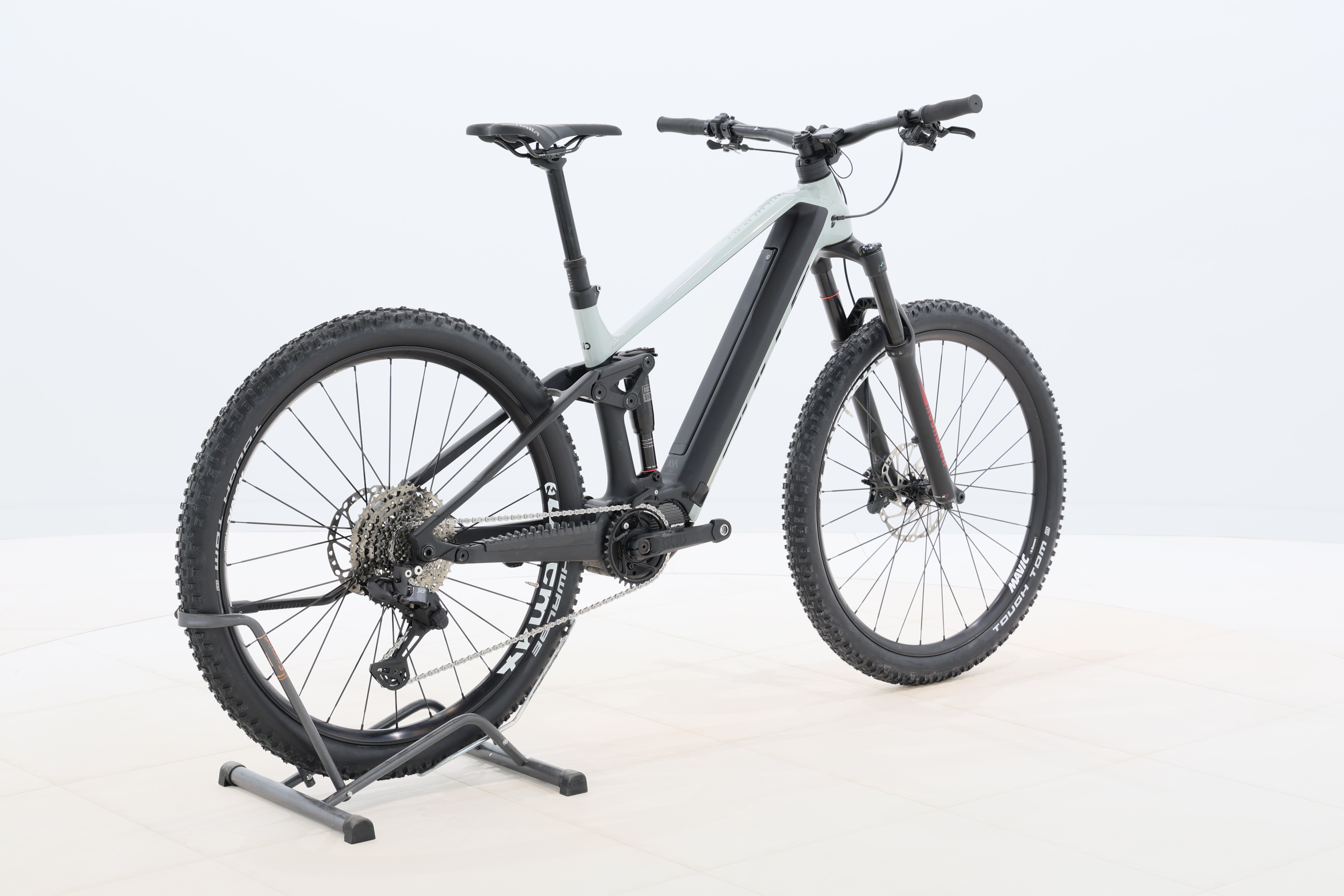 6bbdfcfe-020a-4d4c-9f2f-4b9a496fda8a