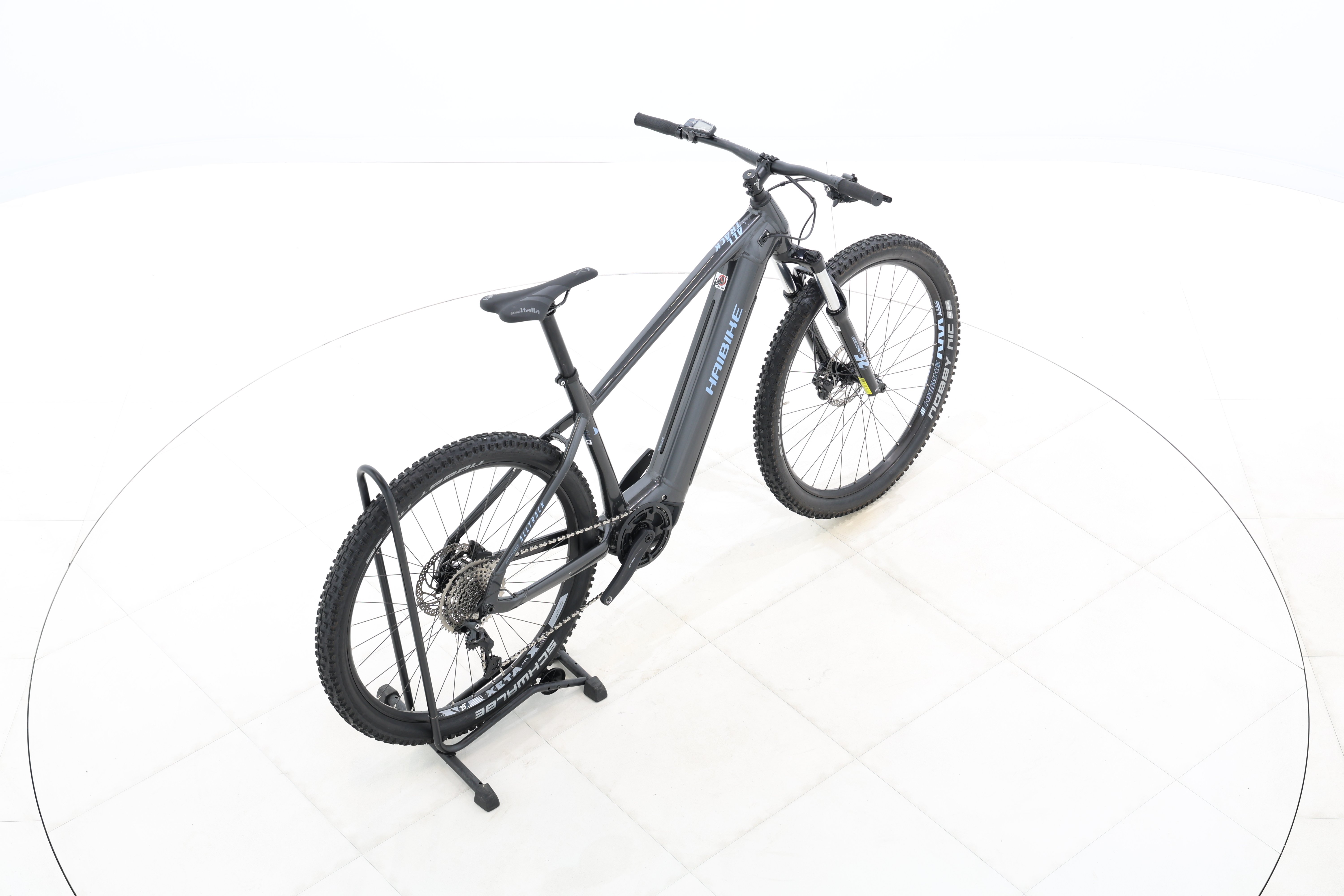 a10c5602-823c-4439-ad24-4a2d6a95710a