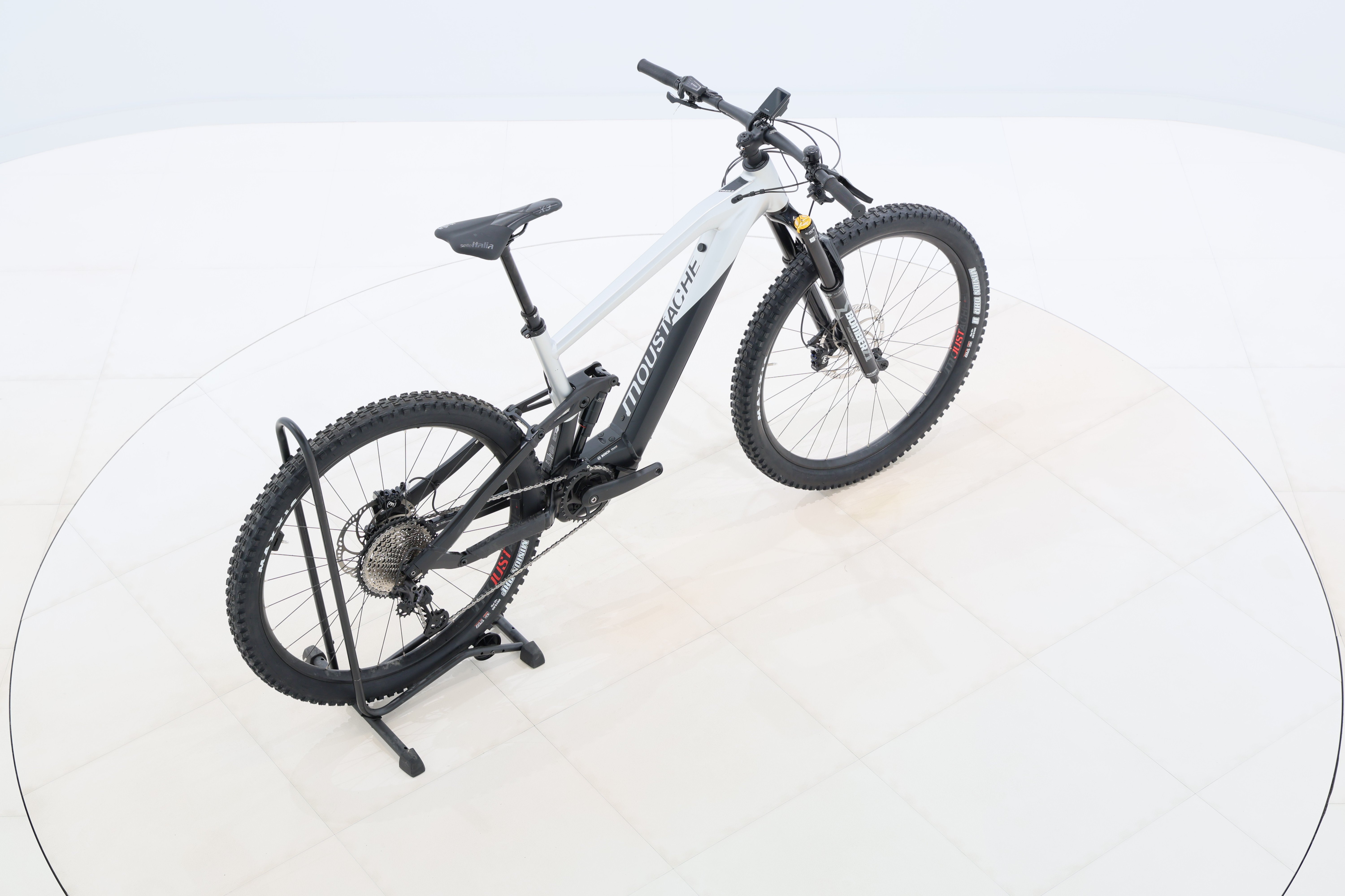 d6cf9d1e-9919-4722-8b1e-1e3e9d42b280