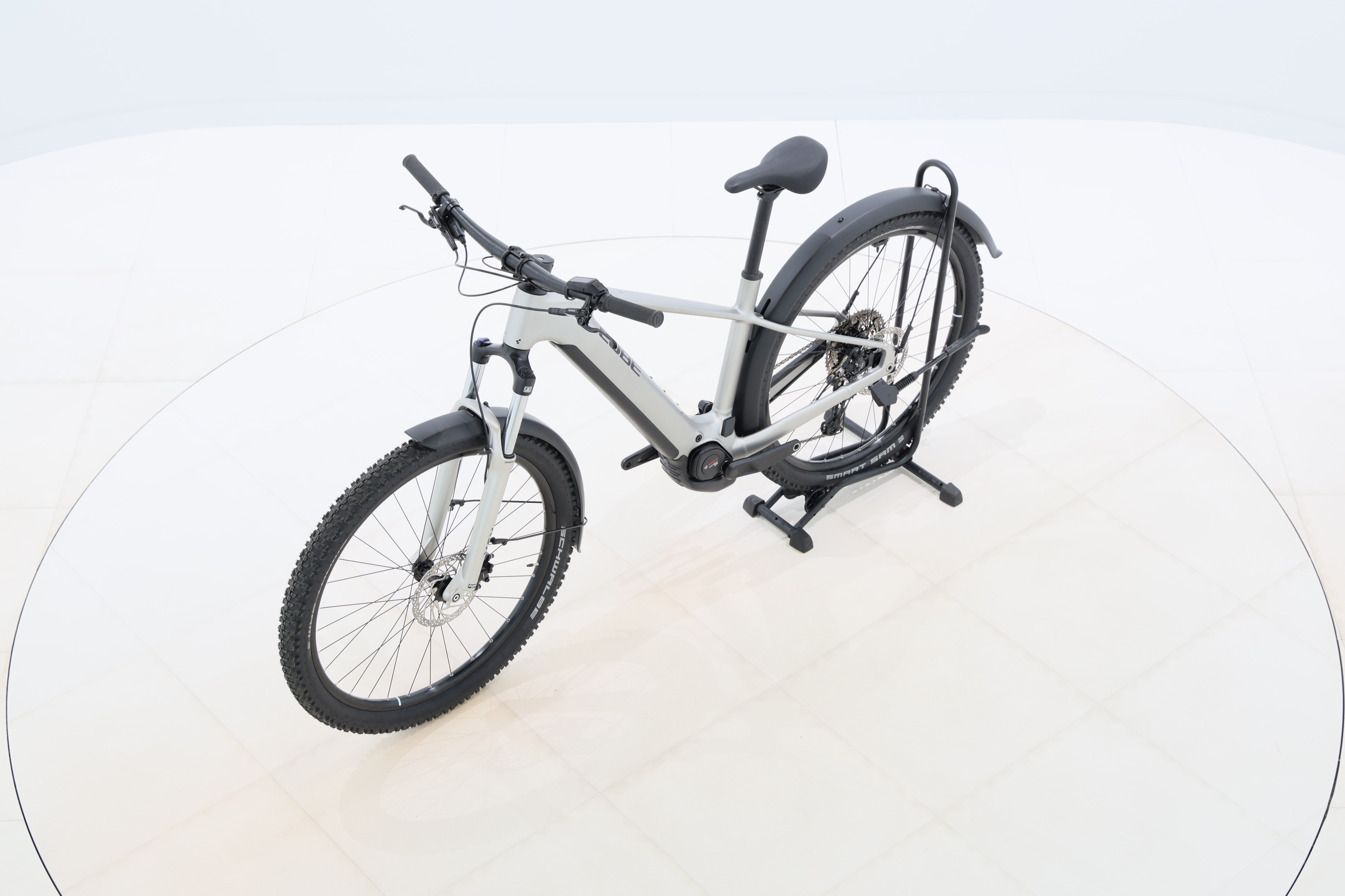 b1868fb1-5b10-4a3d-b75f-f57a42d764f3