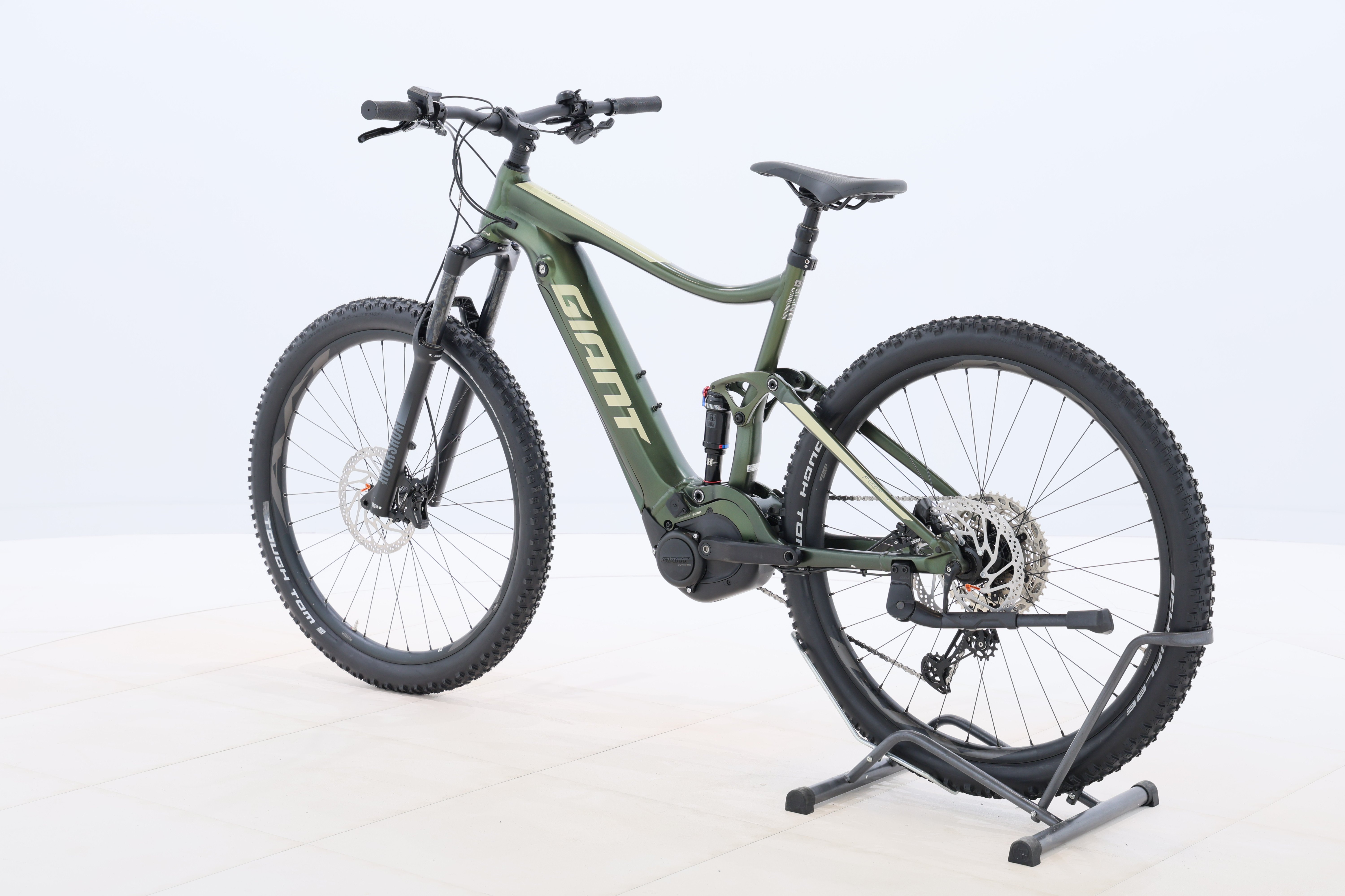 a852624a-d4d3-48ff-8b09-f63fd5b84c0c