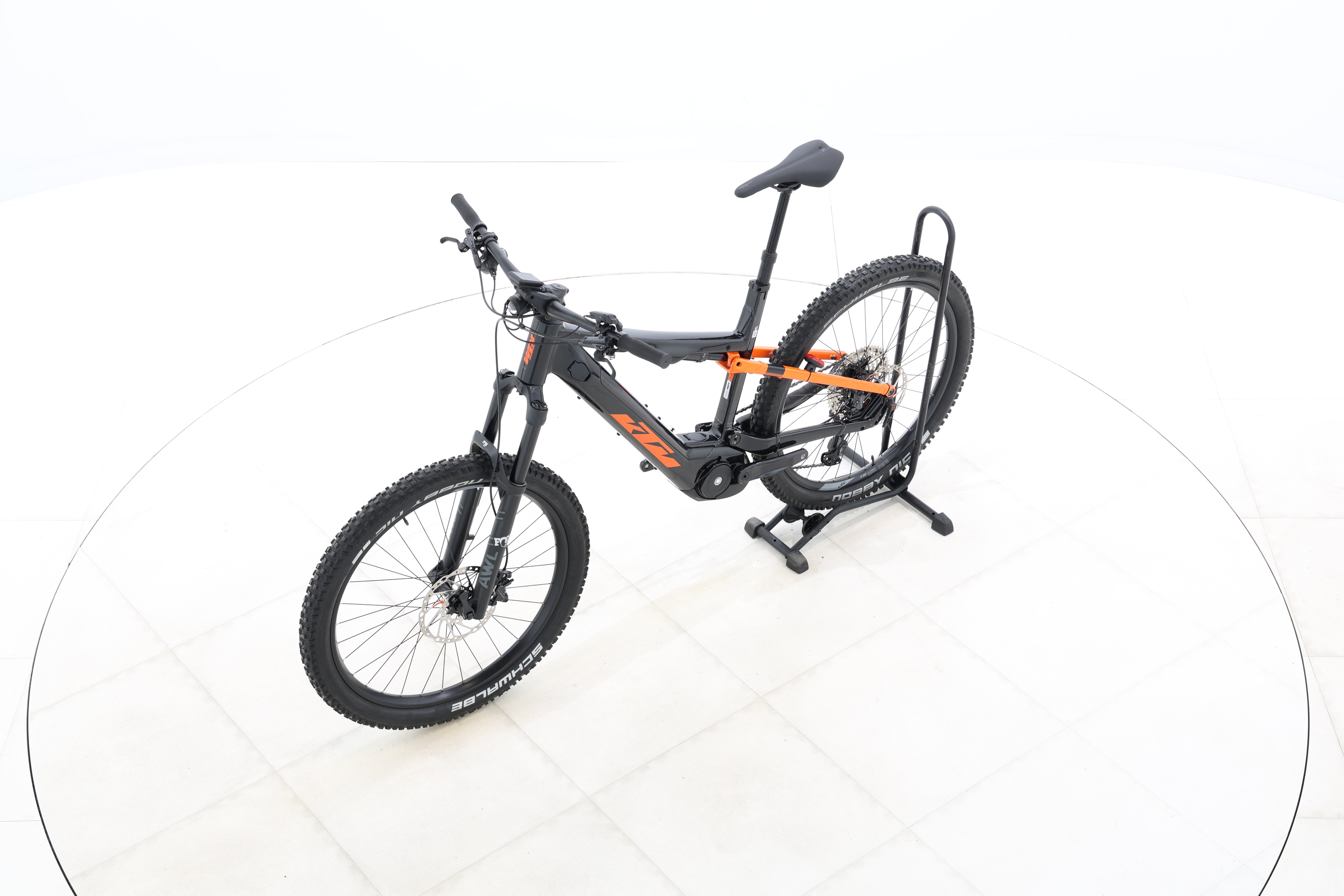 b8e0f95b-2b88-4914-9029-57fe3992890e