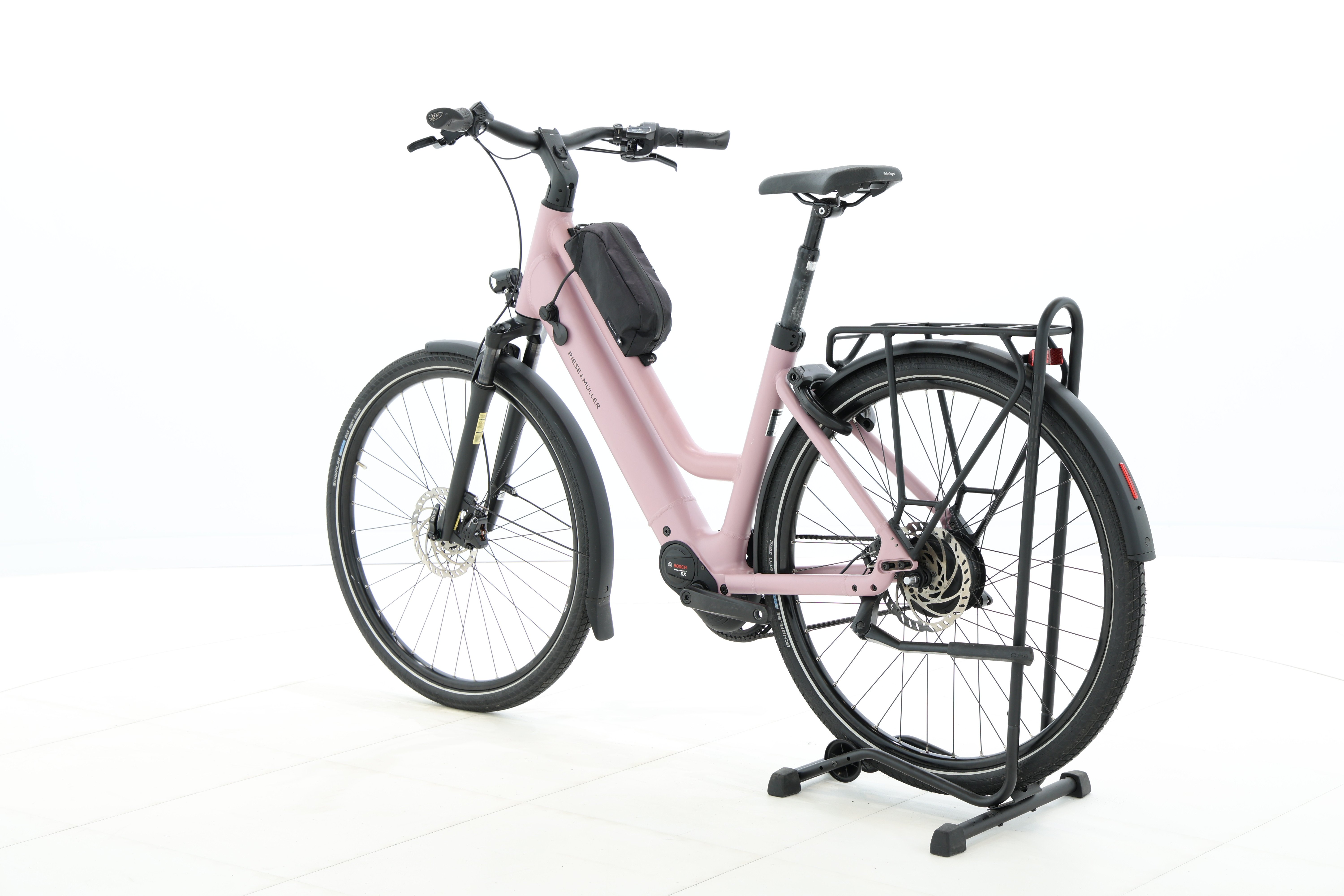 a07a7d04-2cfb-4327-a4c7-5e99a0f8a0bd