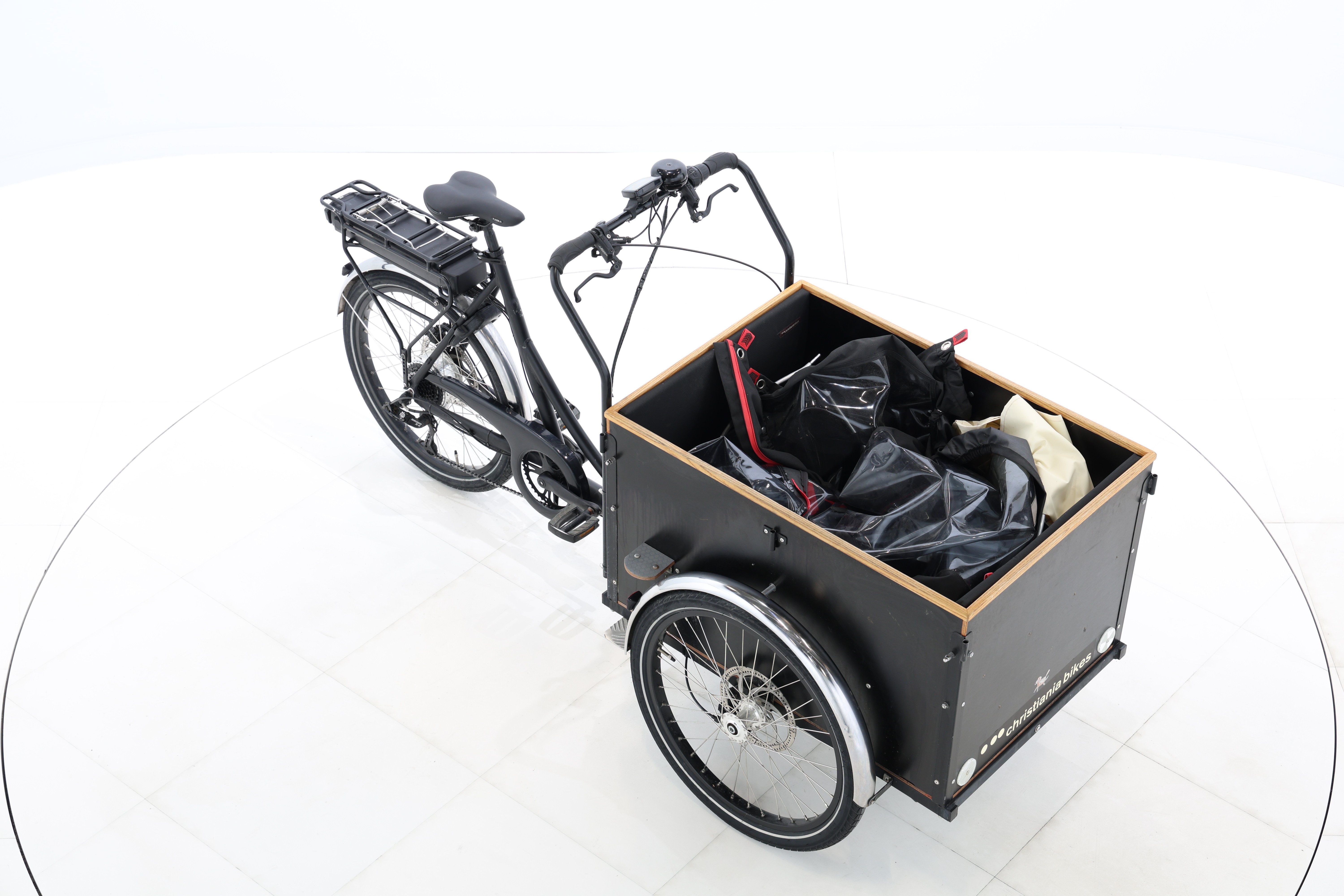 74752428-f3b1-4010-bee9-a2be63158de7