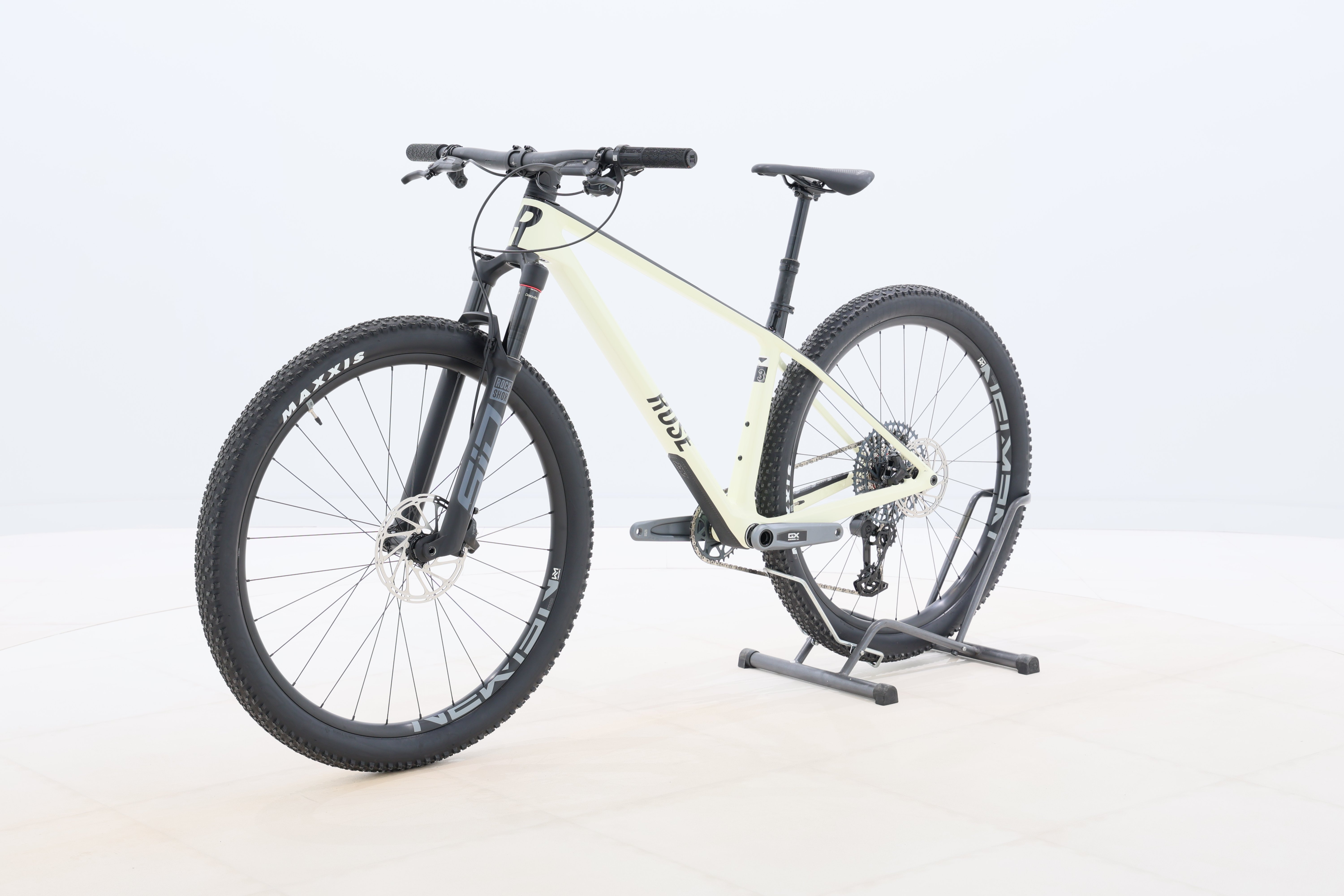 d773fc23-9e87-4ee2-8c2e-f453ee59c3d4