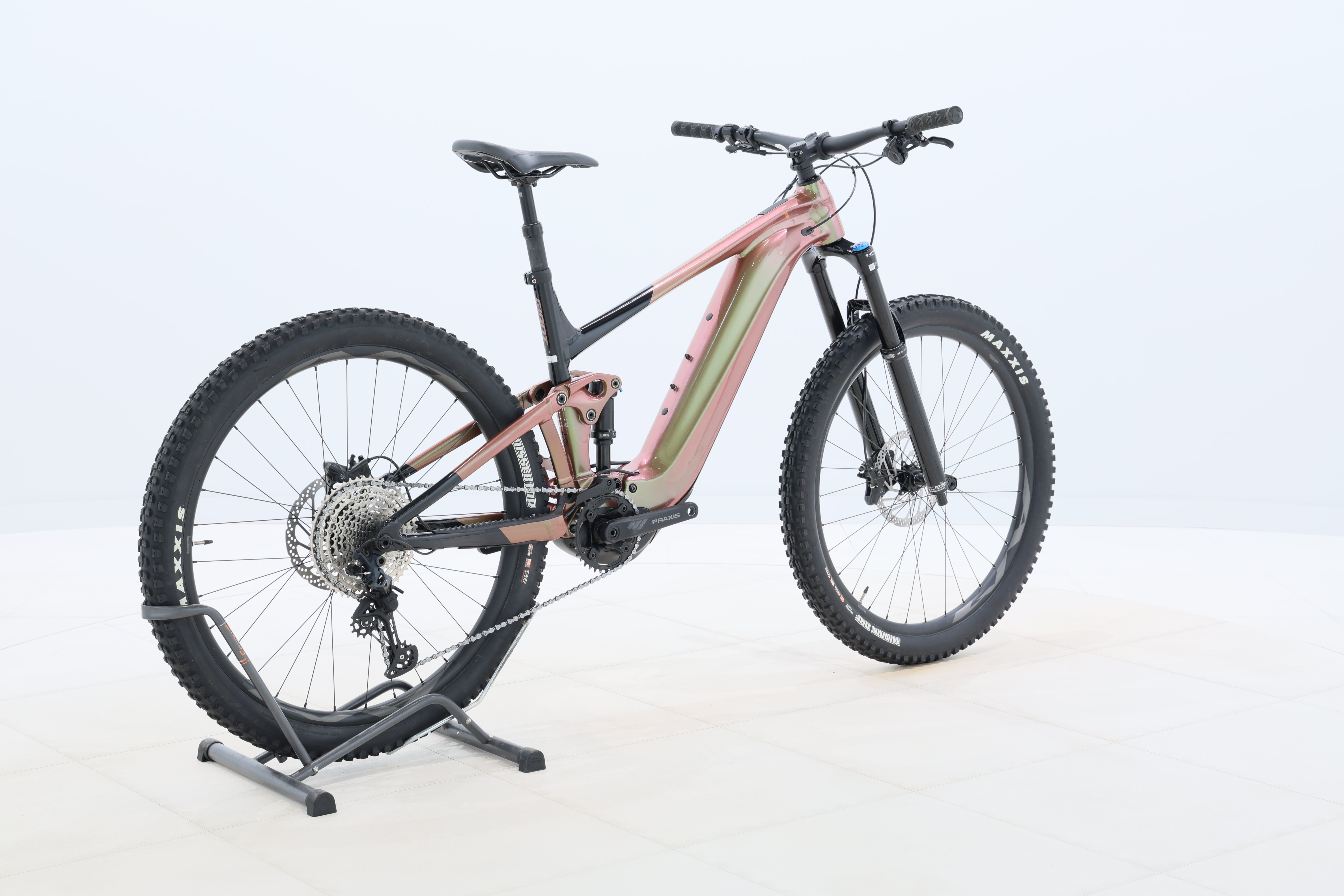 ab69014c-9247-40e7-b64f-a10358750329