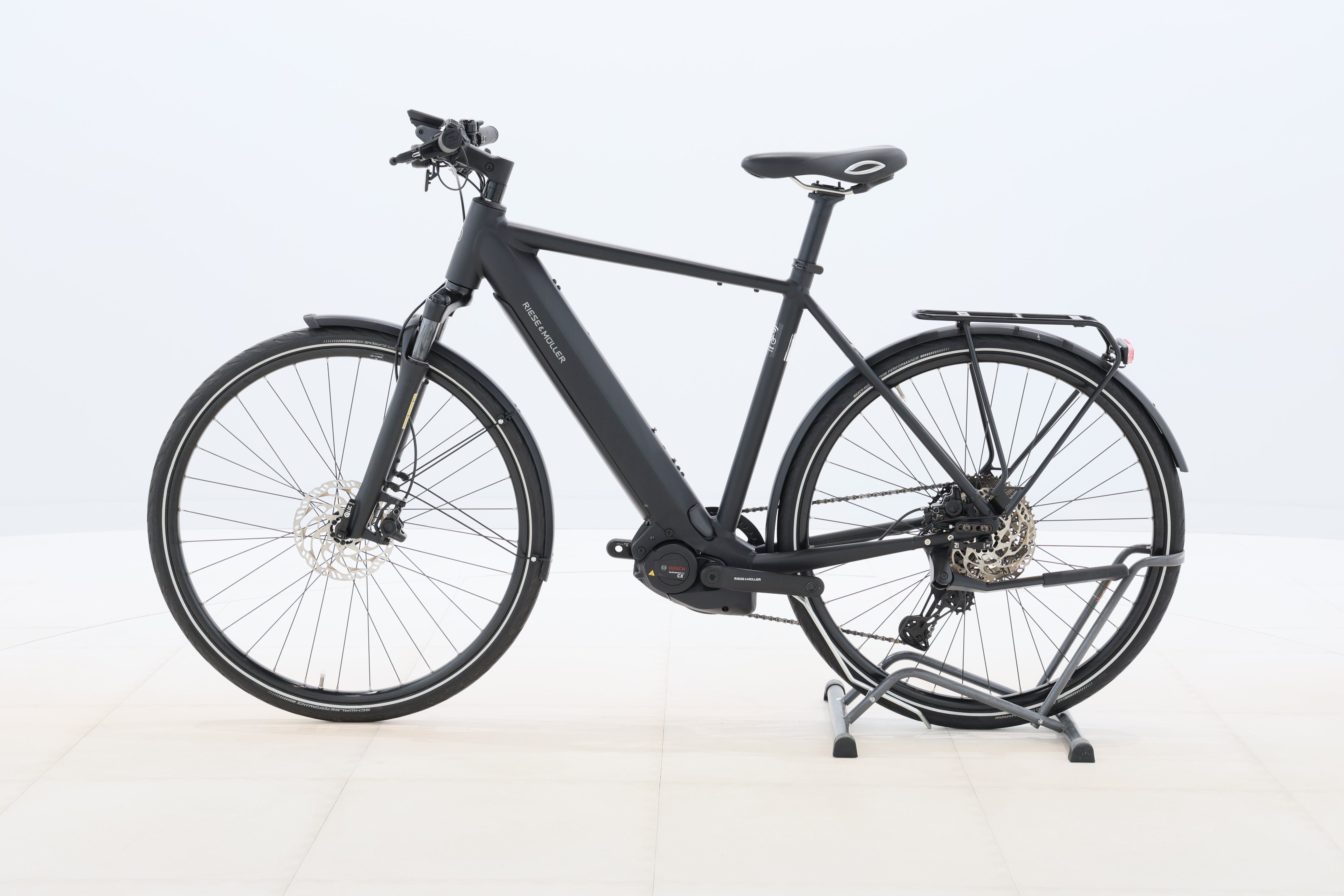 ab51e547-a6e3-4c3d-9e02-de204f636645