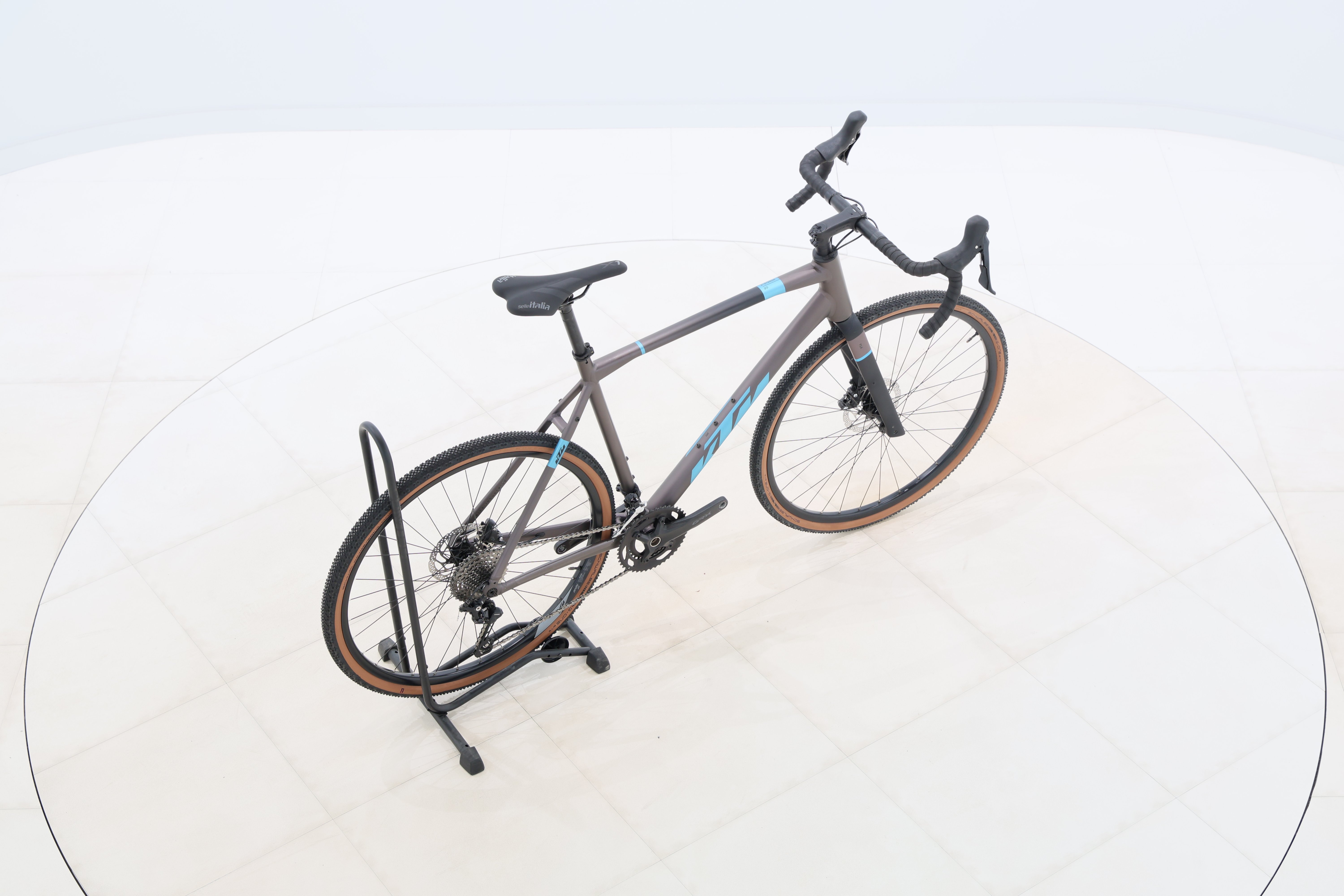 ce1f16ba-b784-4b67-a6b5-84f16fc9e1e7