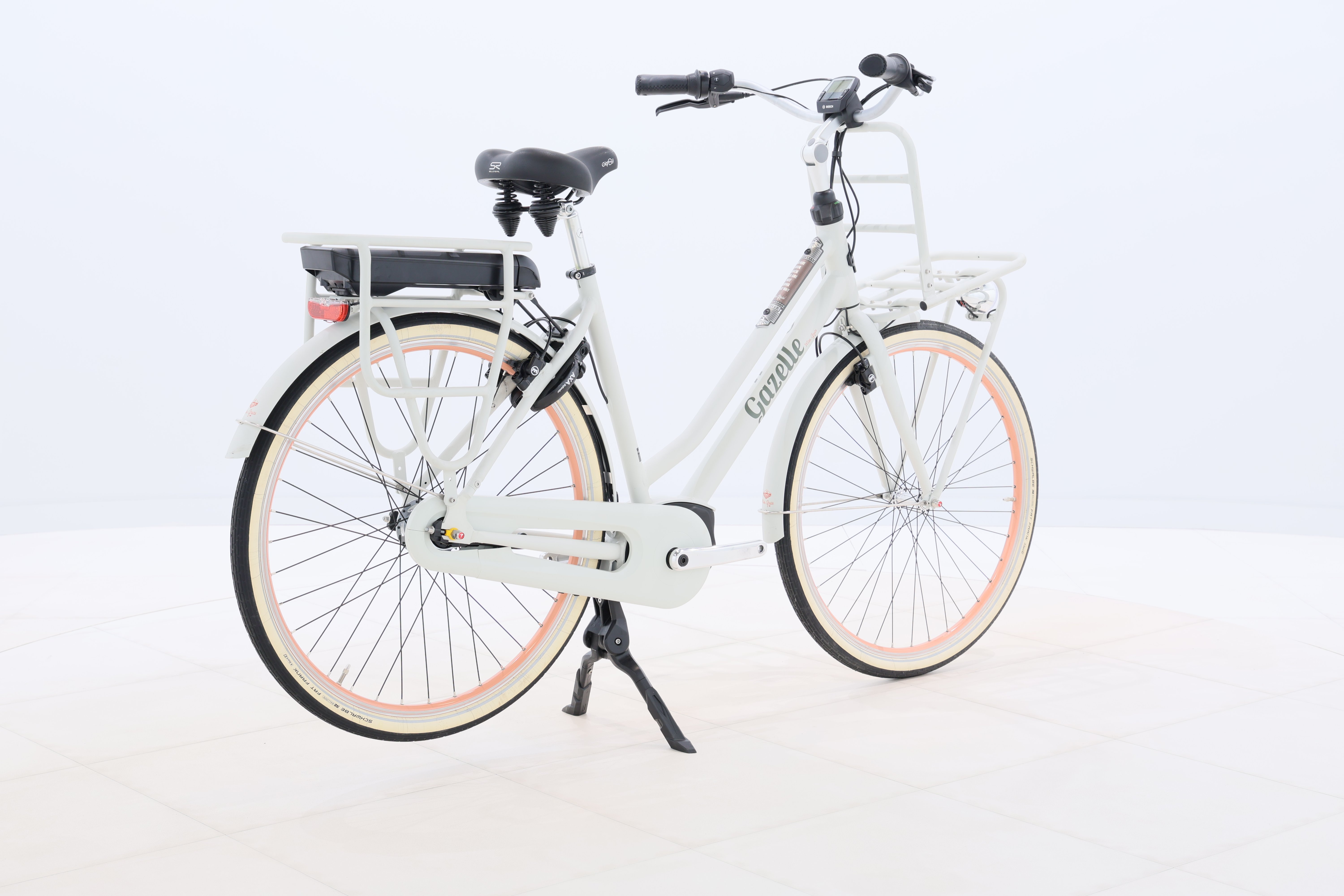 f320aaeb-8e48-4e2e-aa8b-f70b24f43a13