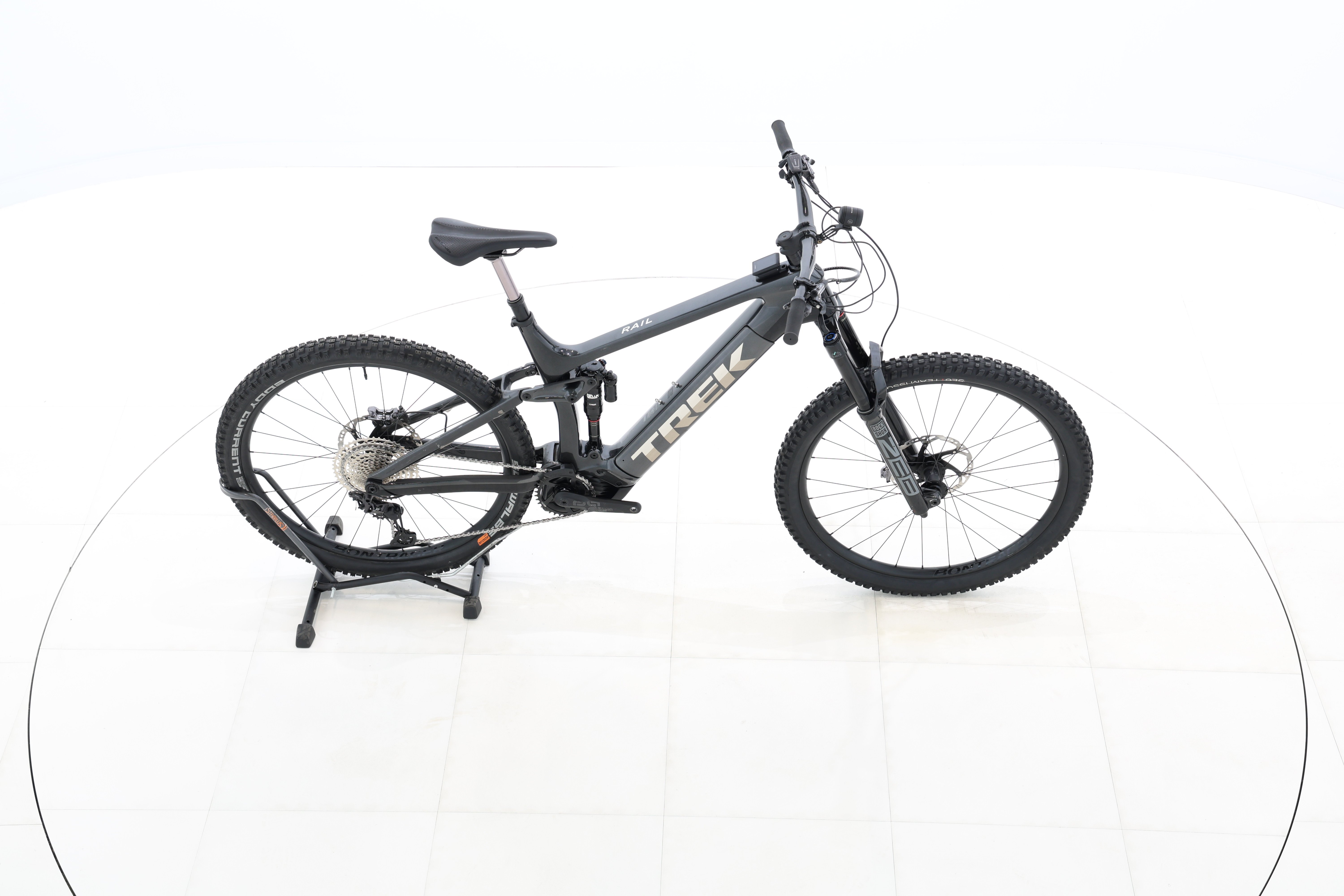 ab7c8c81-5bc2-4353-a3e2-d1e170ff977c