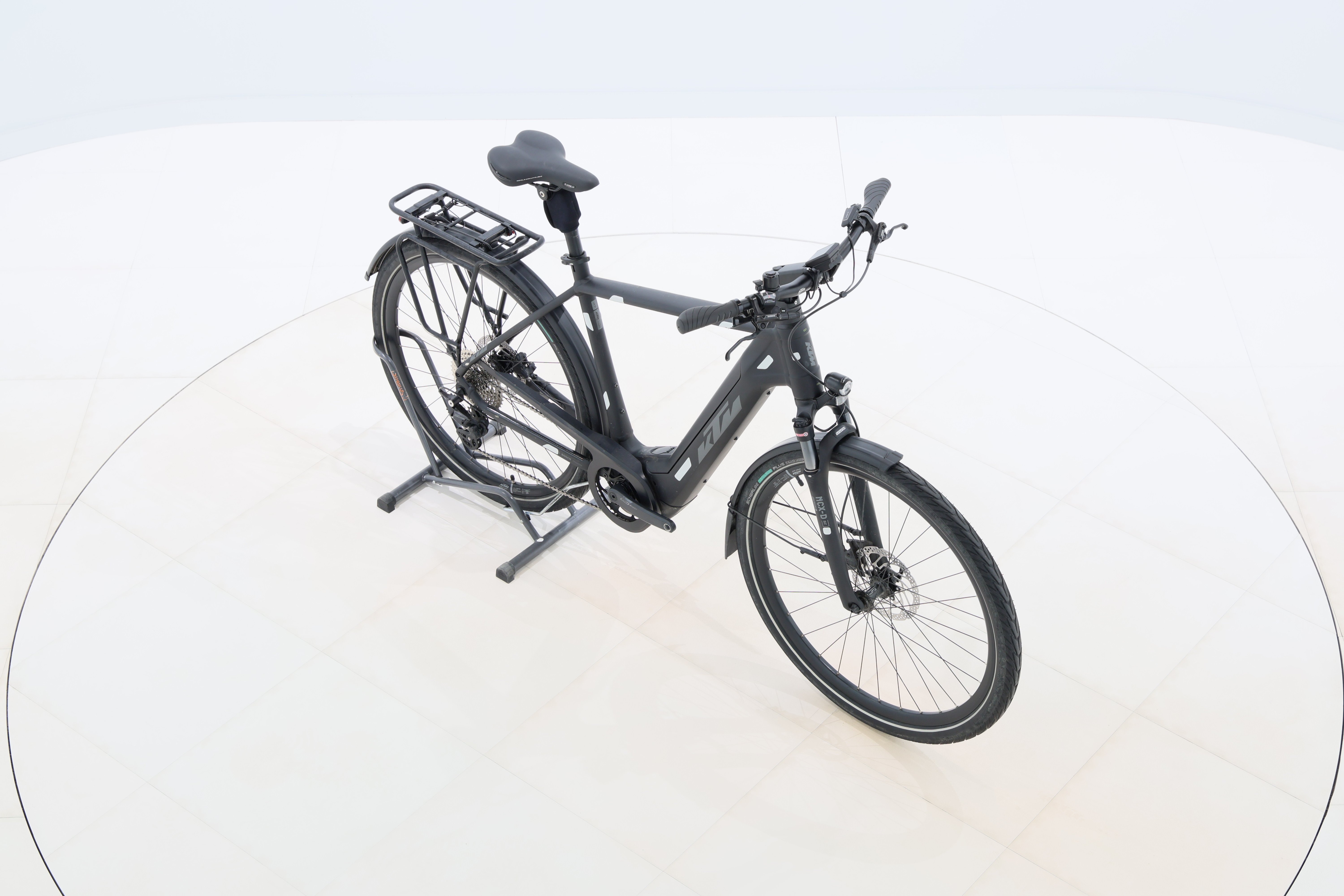 c3913f78-72d3-4fcf-a35b-ae92a108e3ae