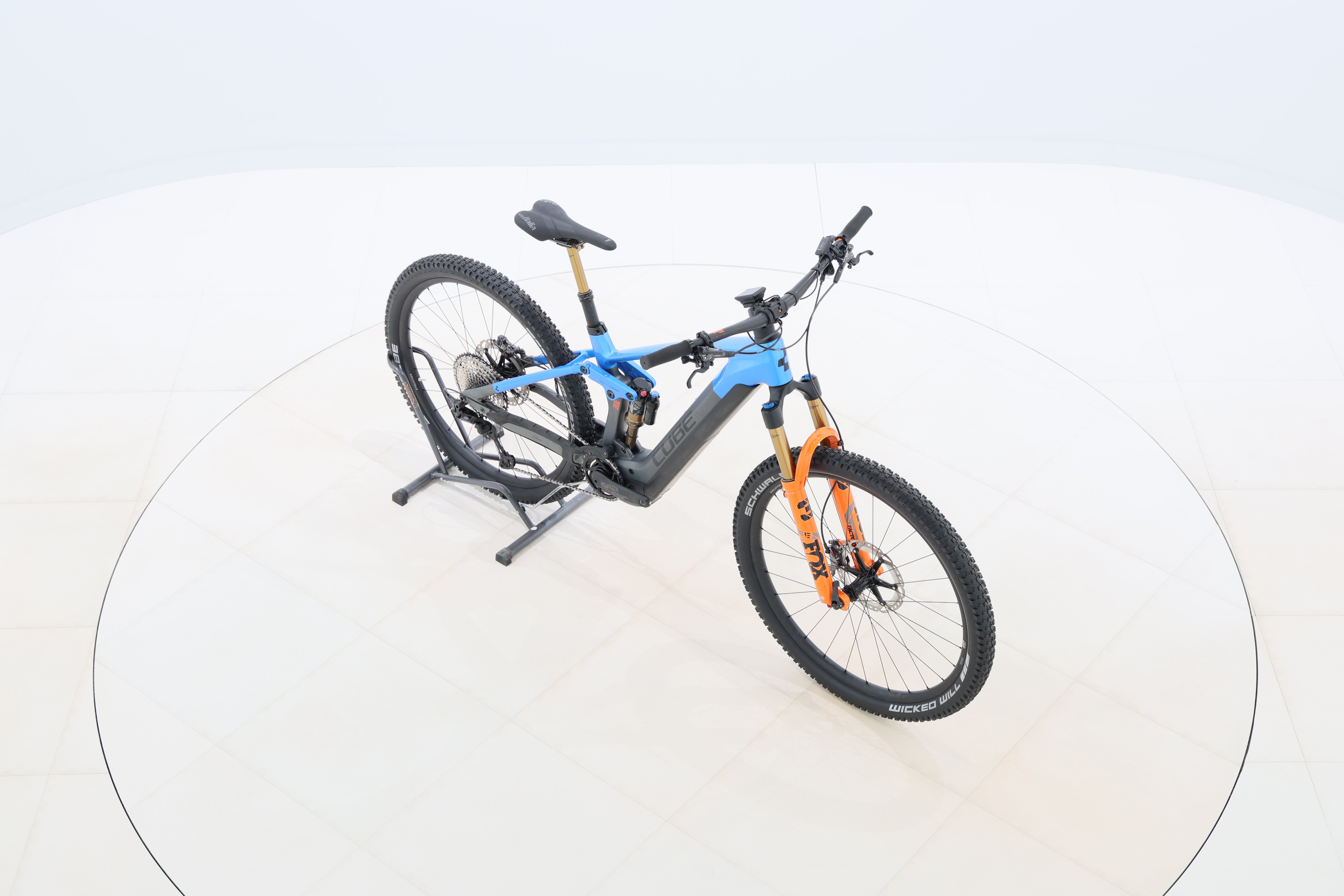 0b64741b-67da-4e3b-bfc0-b1fbe572d8f1