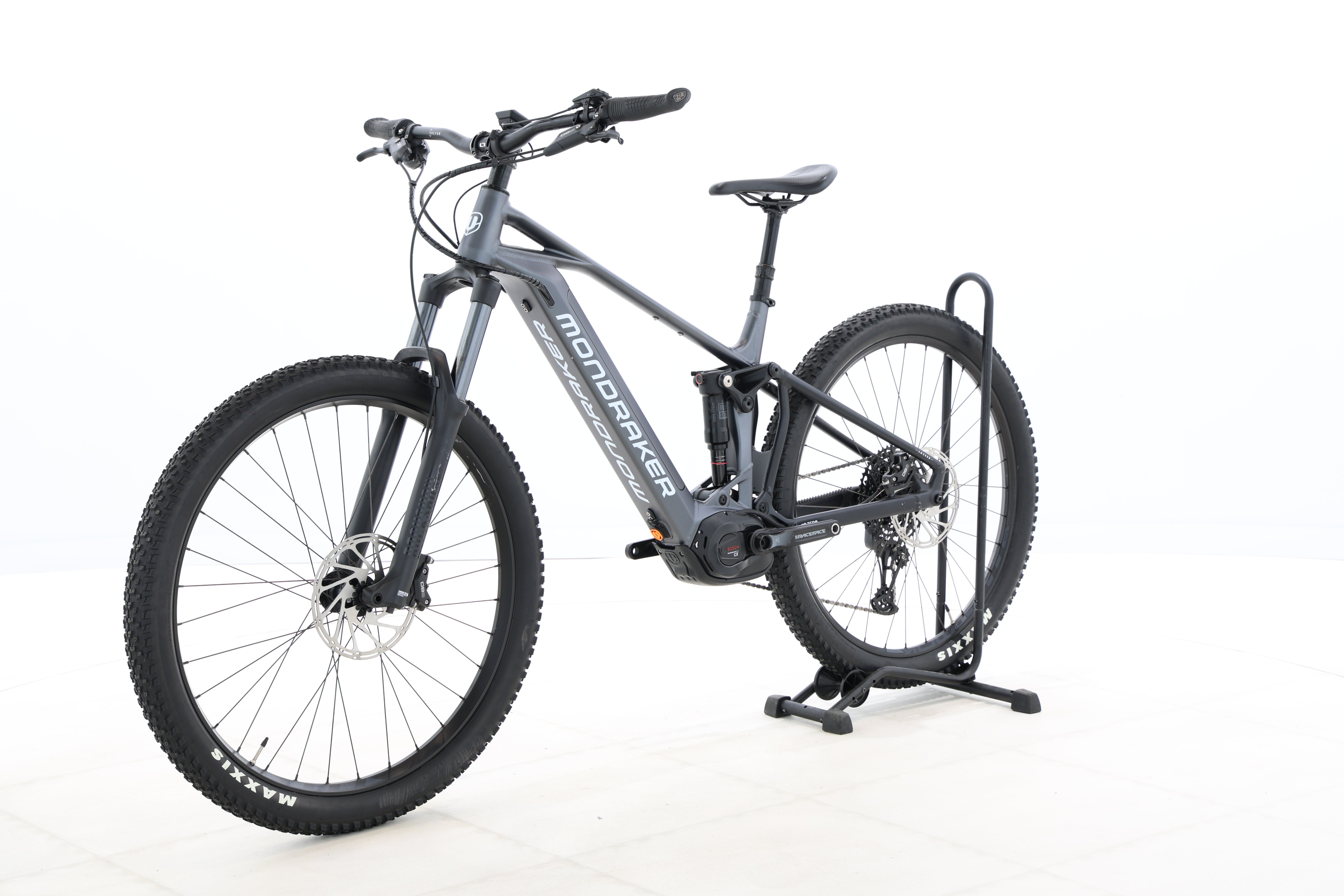 f039e279-0e65-4daa-a202-0058e7024403