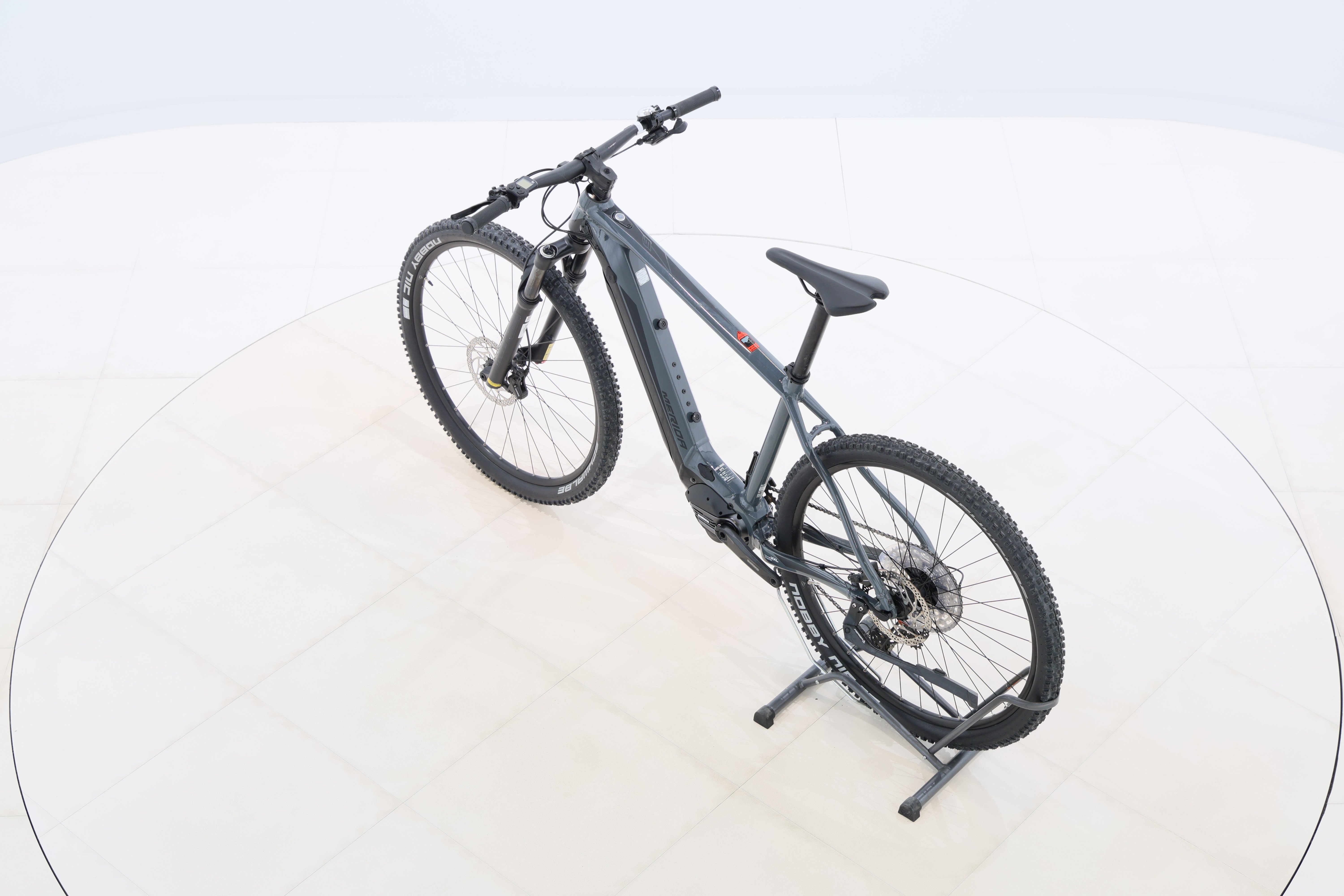 3b00898b-dd38-4d1c-9fca-f9a7fa57056a