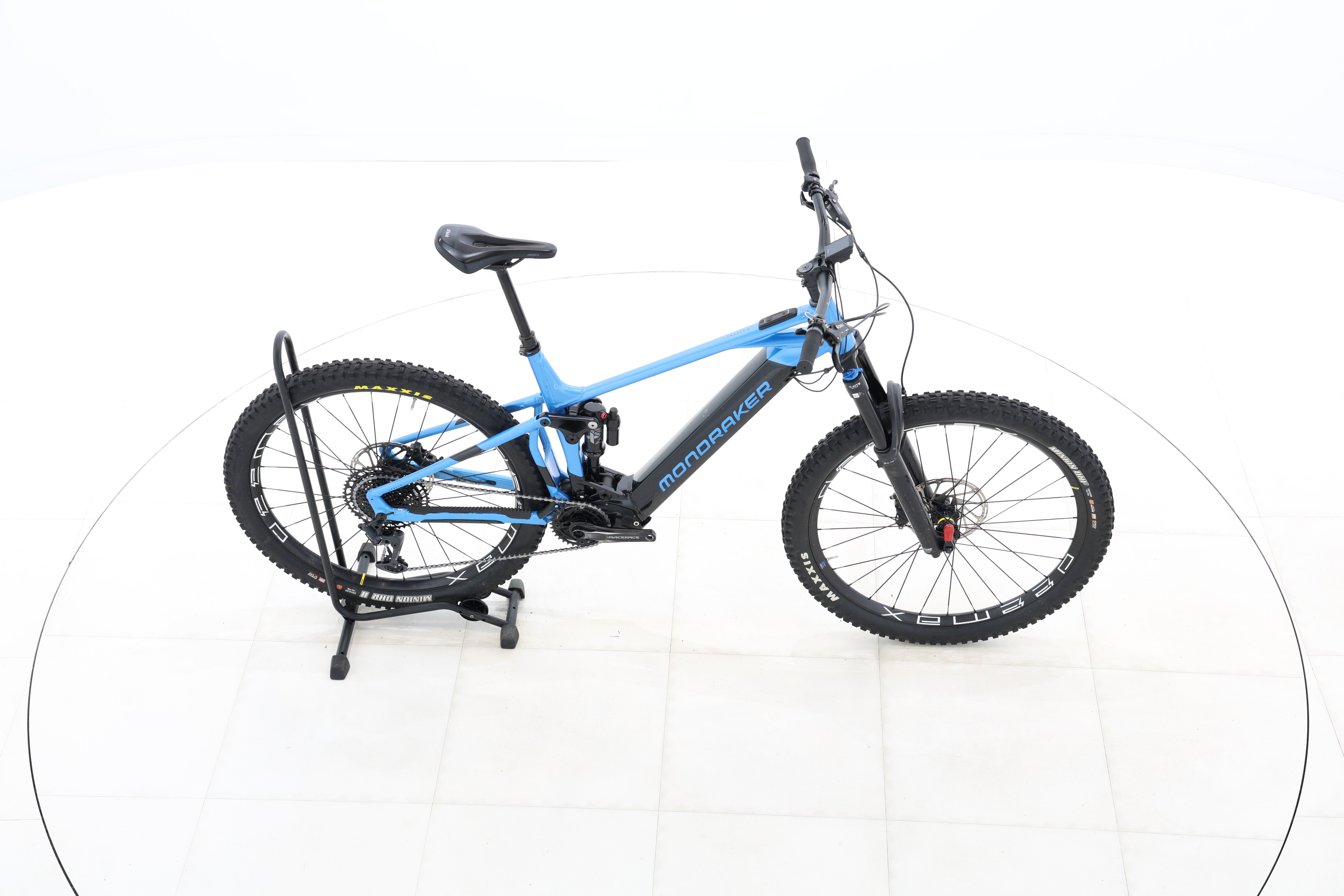 072f9e3f-316f-4c8d-8a1a-eefaa3d5b5d5