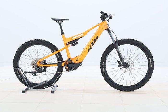 KTM MACINA KAPOHO 8973 2025