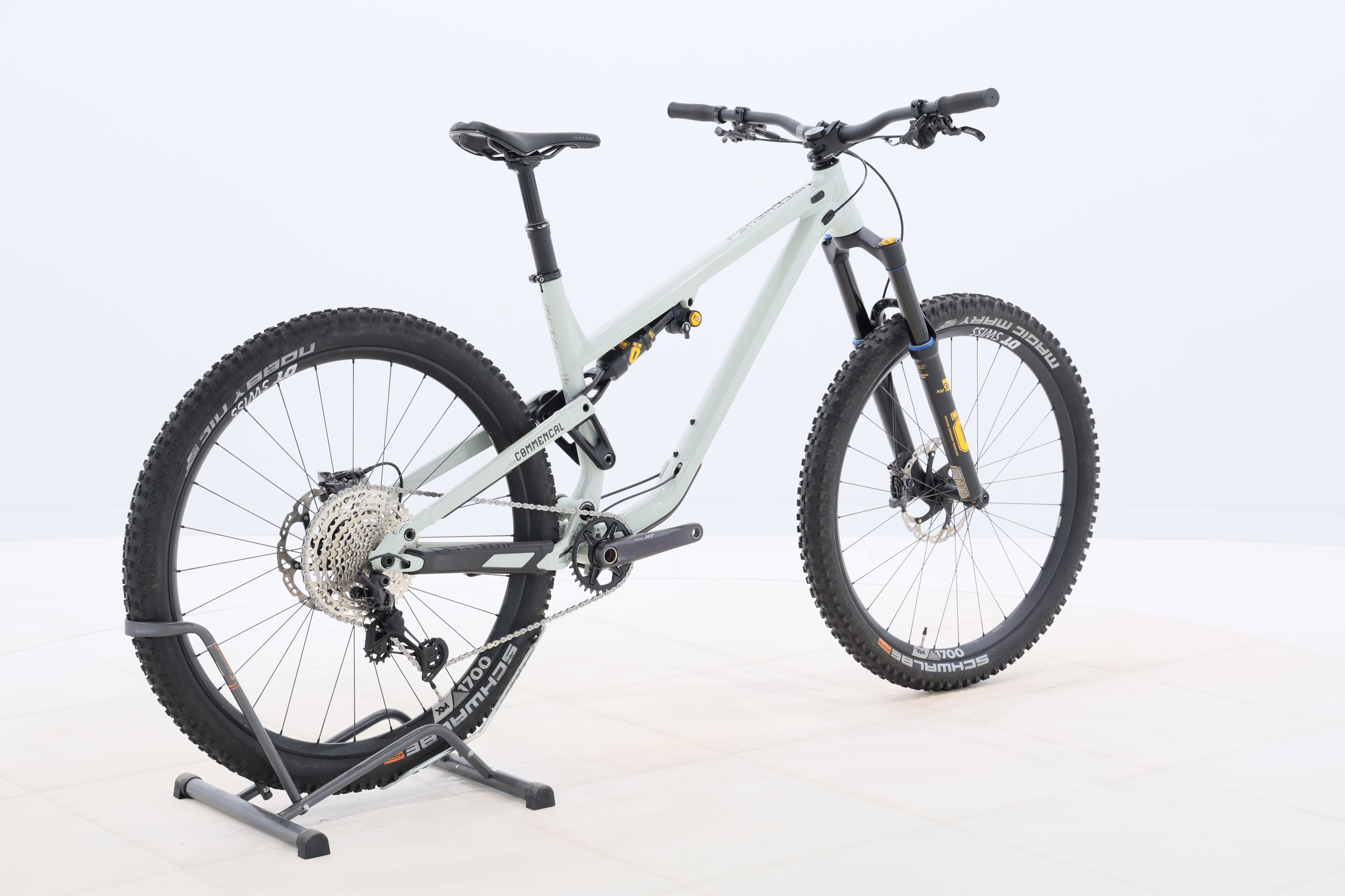 7d2db1b2-cf2b-4e4a-8ce7-a406a32f4ef1