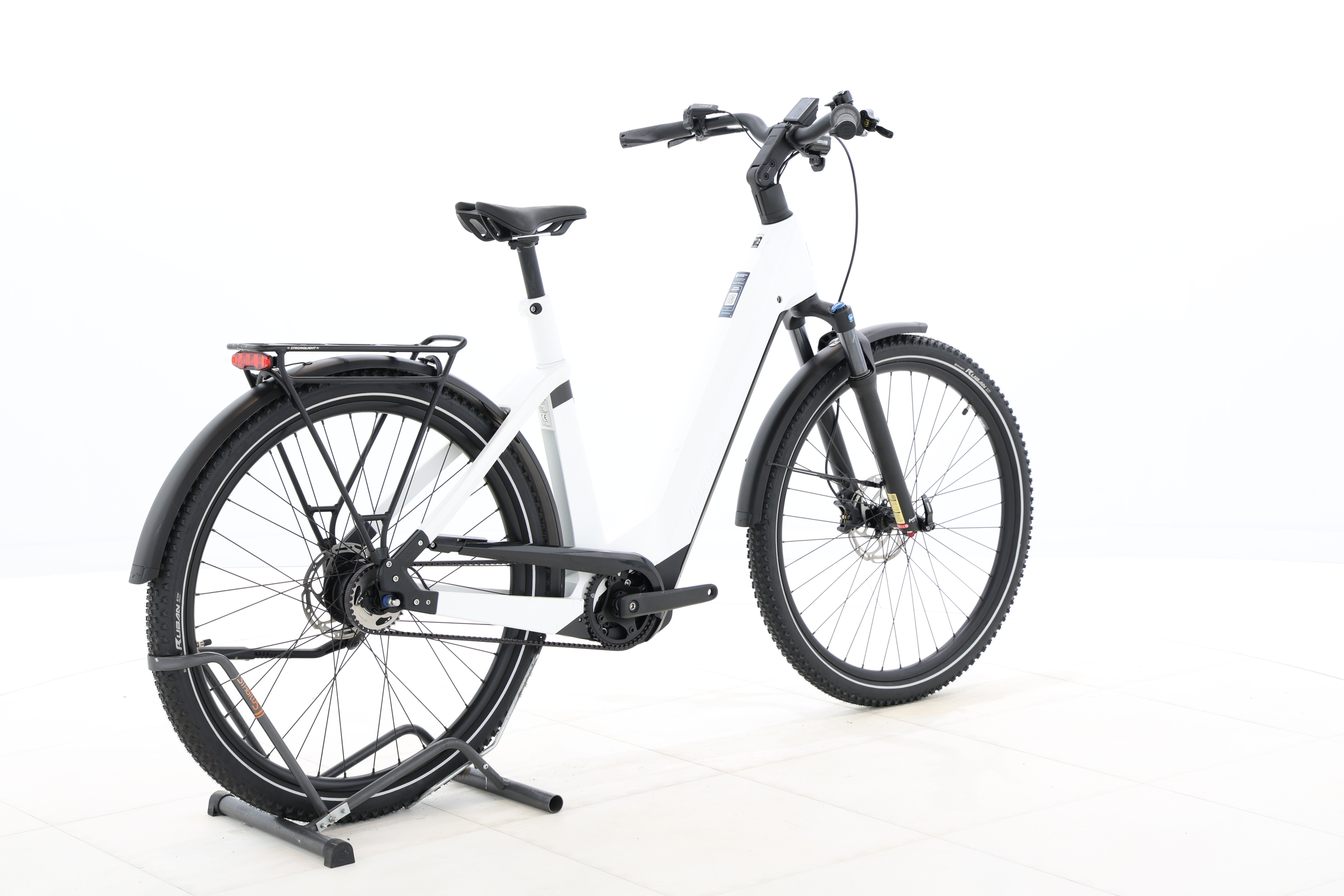 e38221c4-f5b6-4e89-b9d5-510e8dcb7ddd