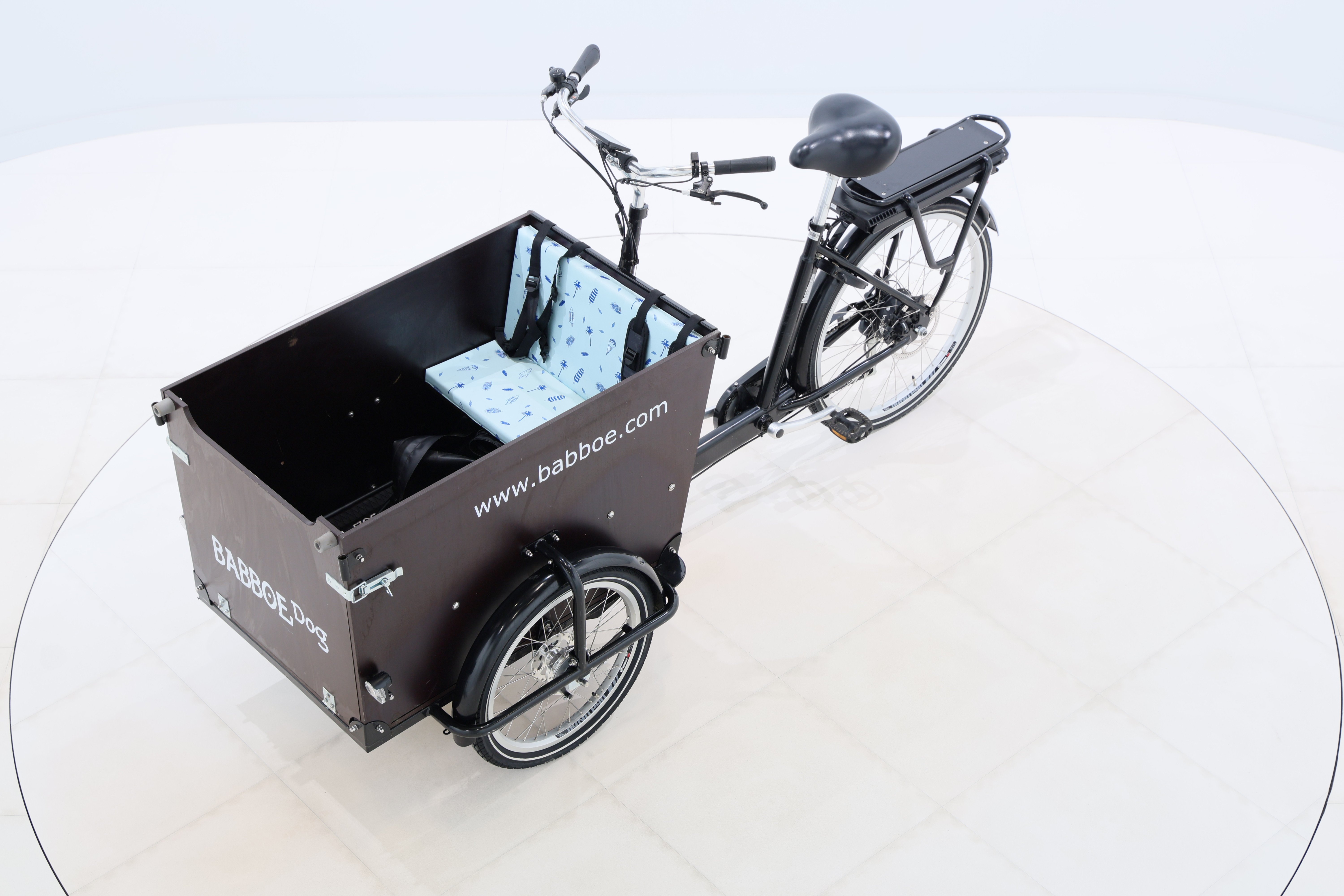 a9a303dc-ff8d-4c30-858b-ae65d223f403