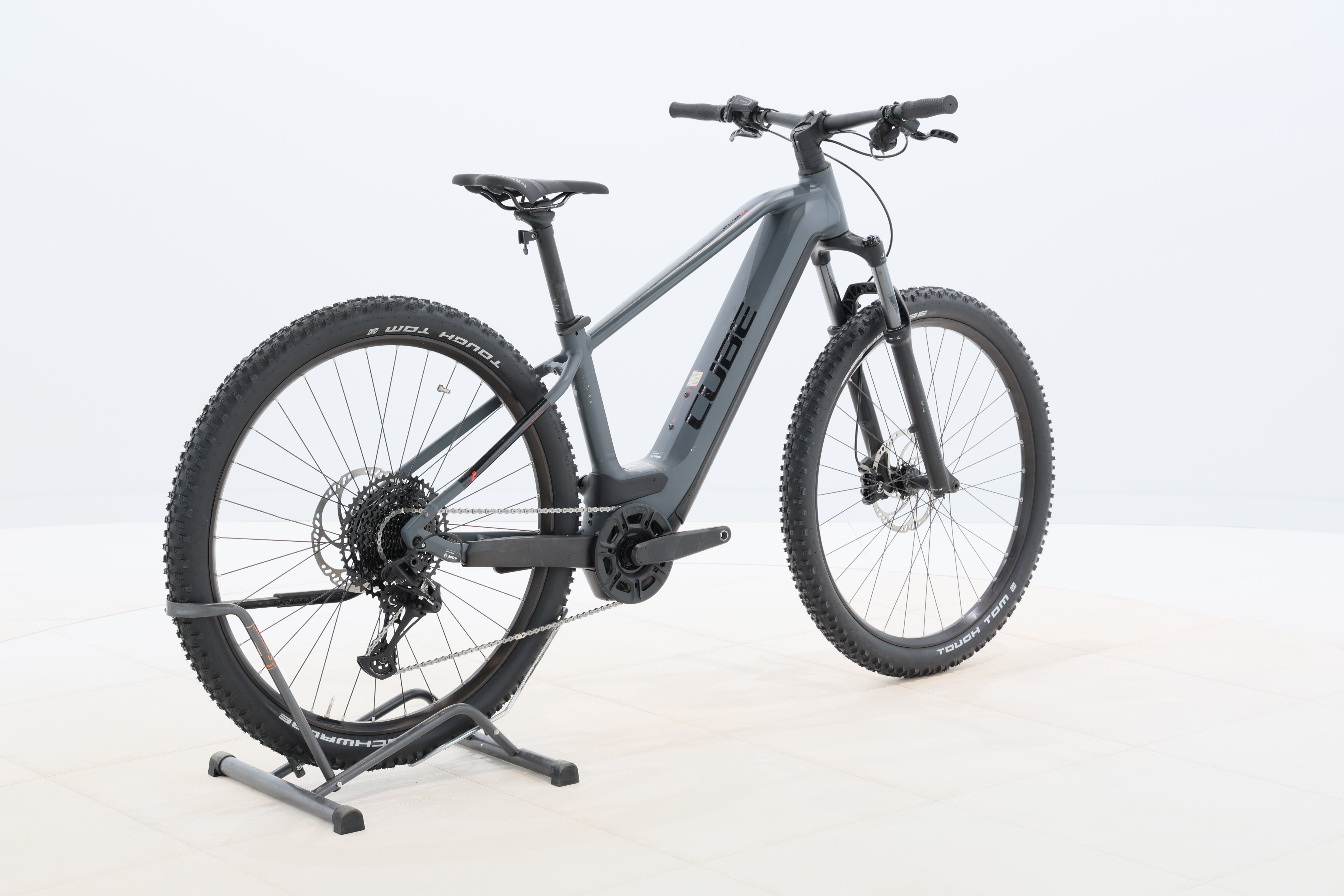 8fe2e62e-b5c2-4307-b1a0-cc4369aae25f