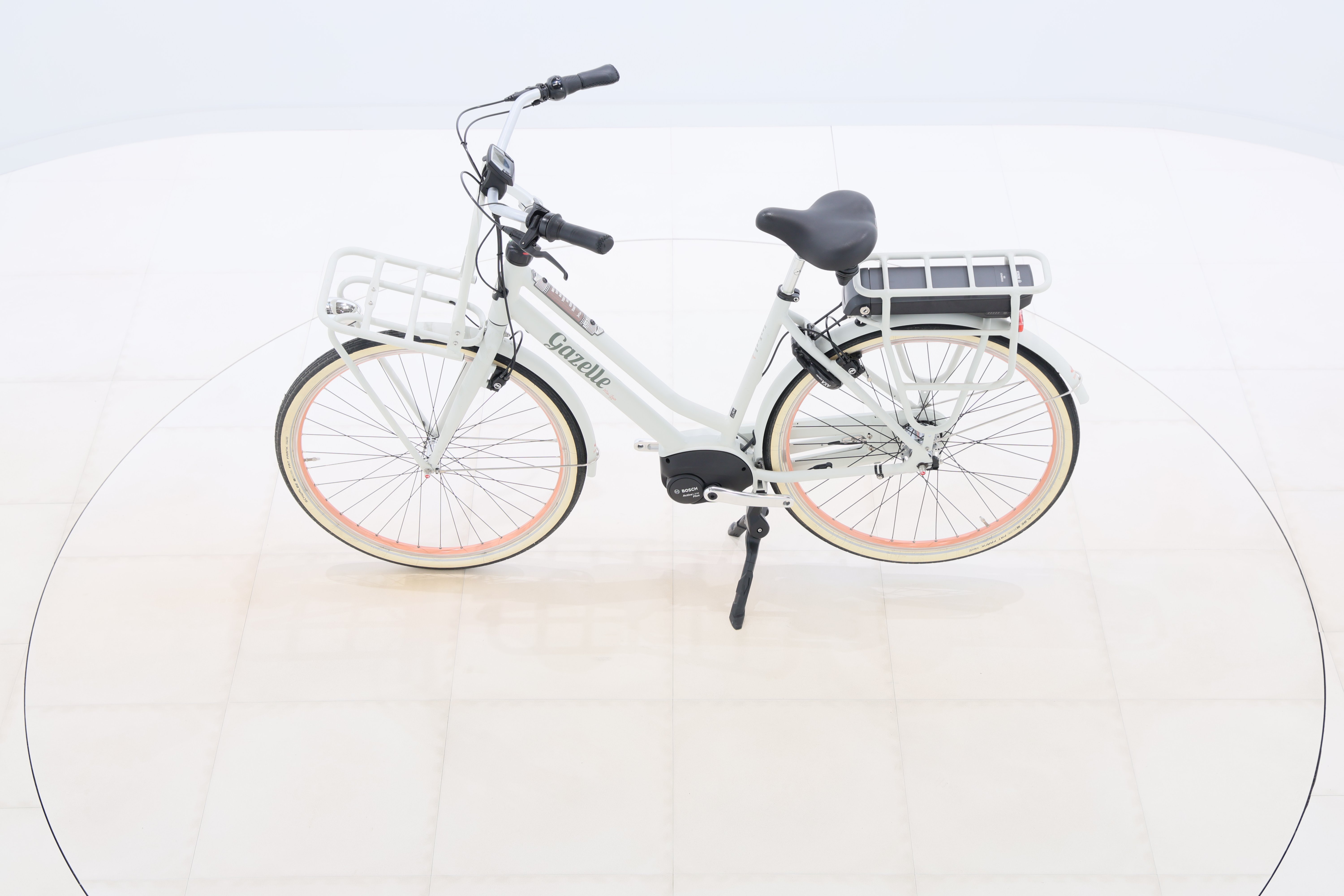 f320aaeb-8e48-4e2e-aa8b-f70b24f43a13