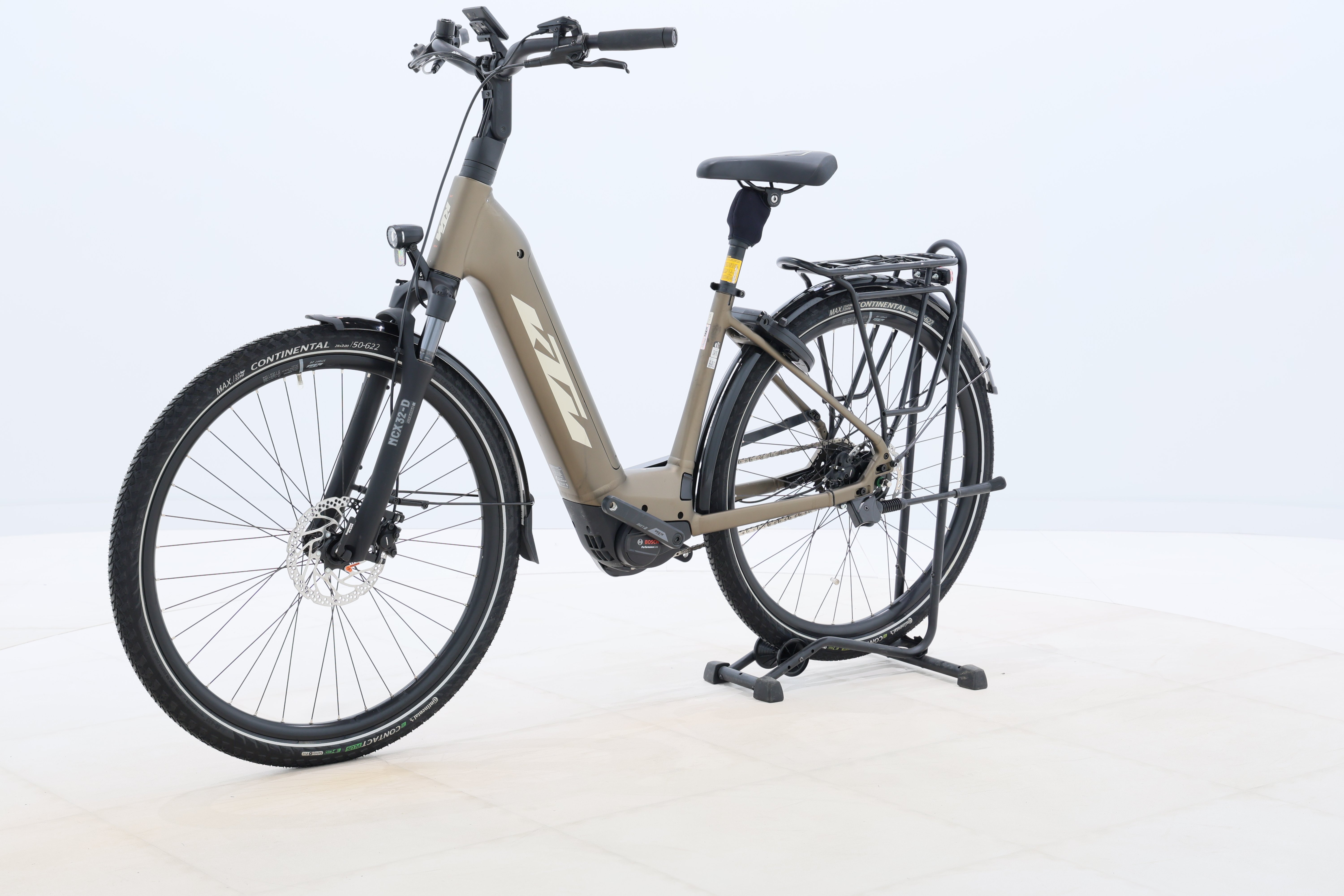 bdb2be90-db1d-464a-8048-23c8f5ce8204