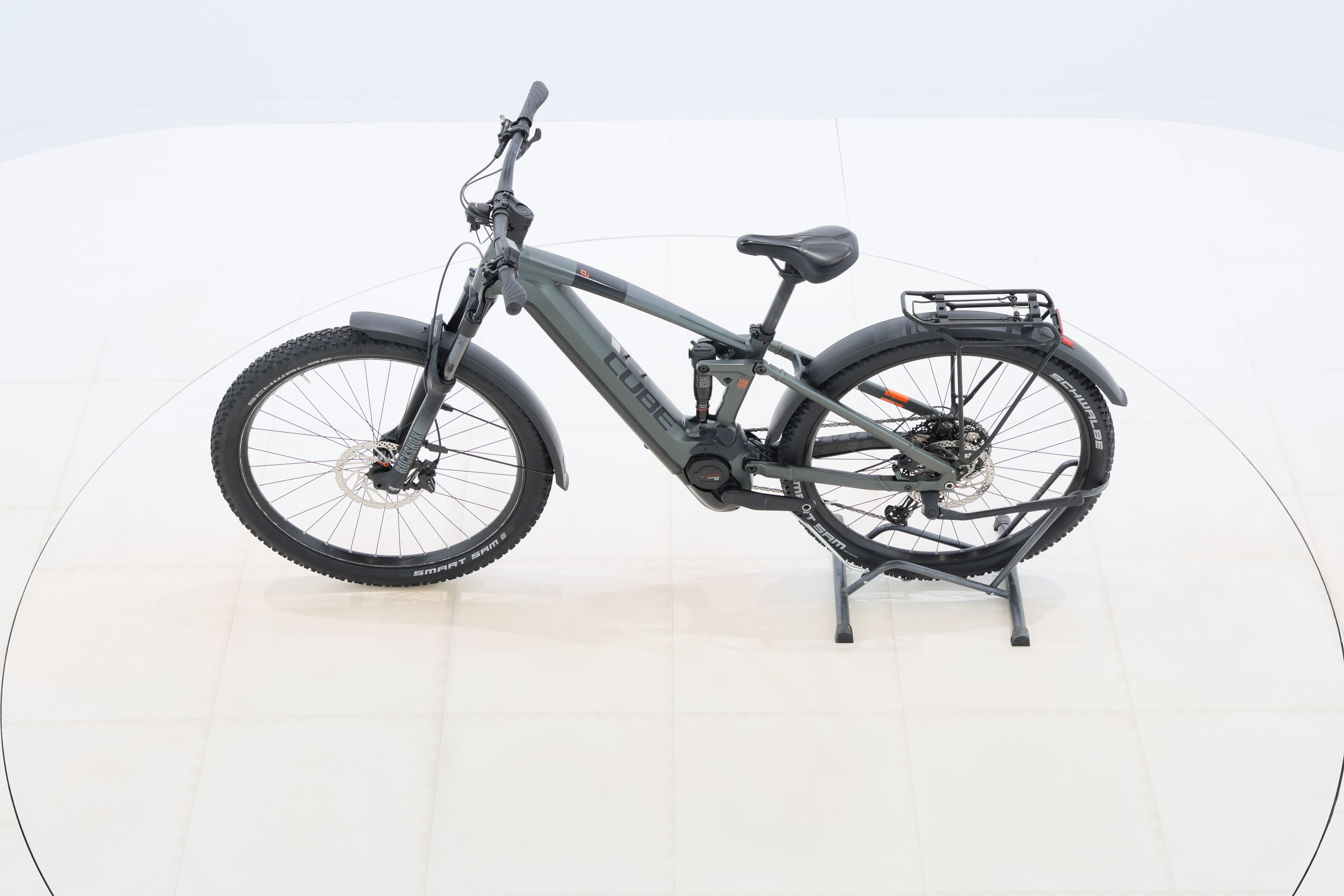 e8a9b0f9-22b8-4f9f-b2eb-4cd12482c344