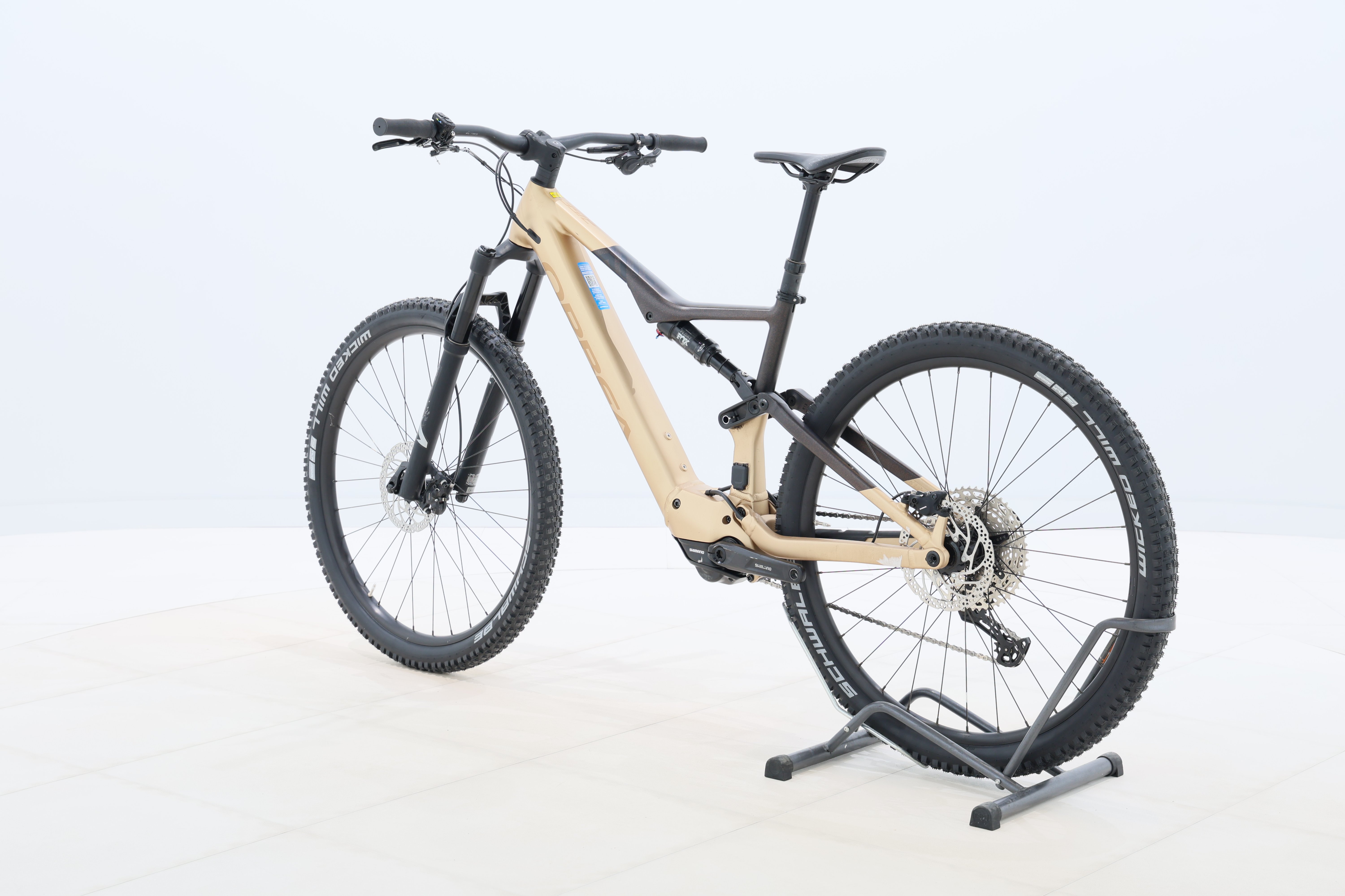 3ff12630-30a5-4f74-b5b4-a106c5285ac1