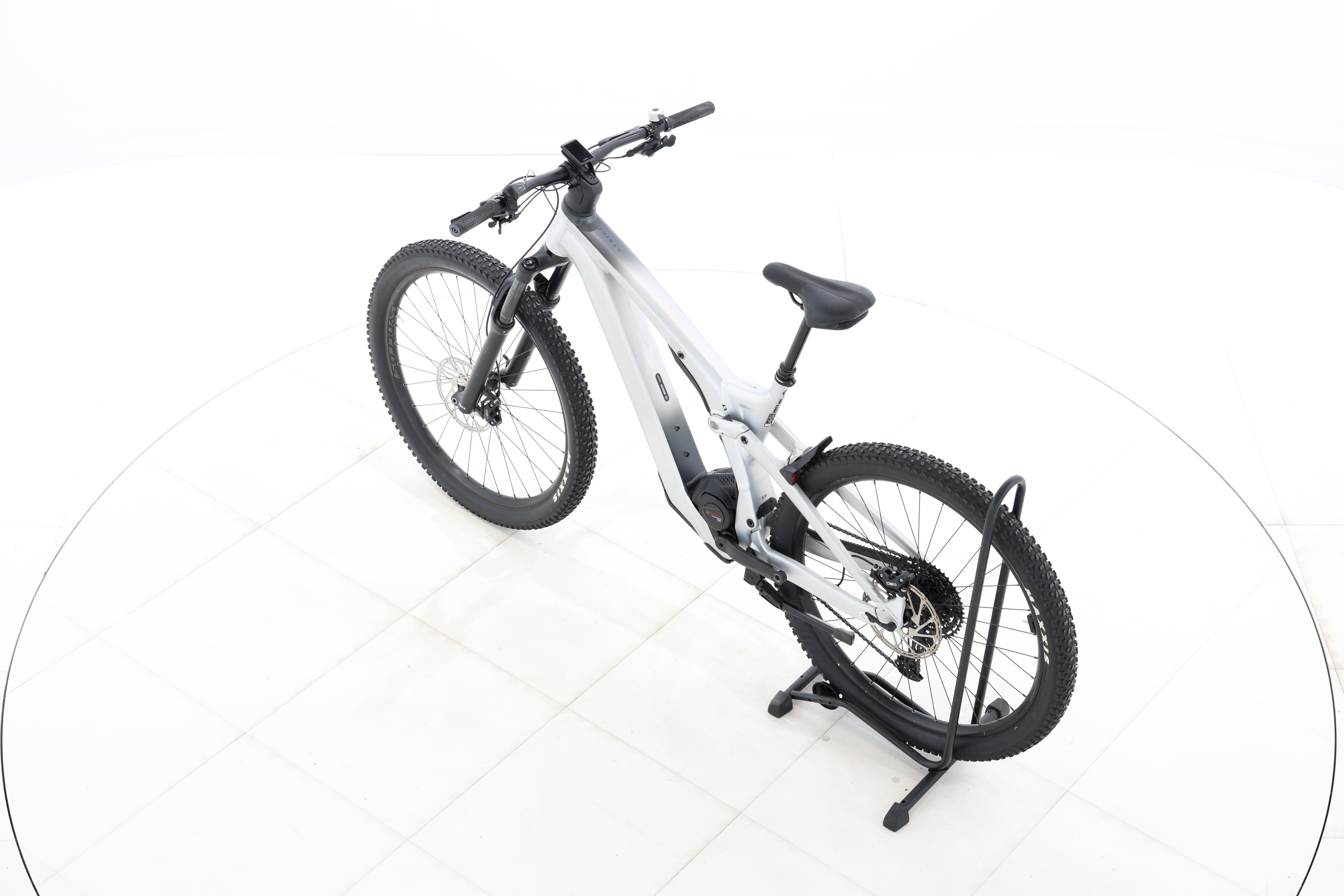 98dd48cc-1340-4380-9a47-999542ff2548