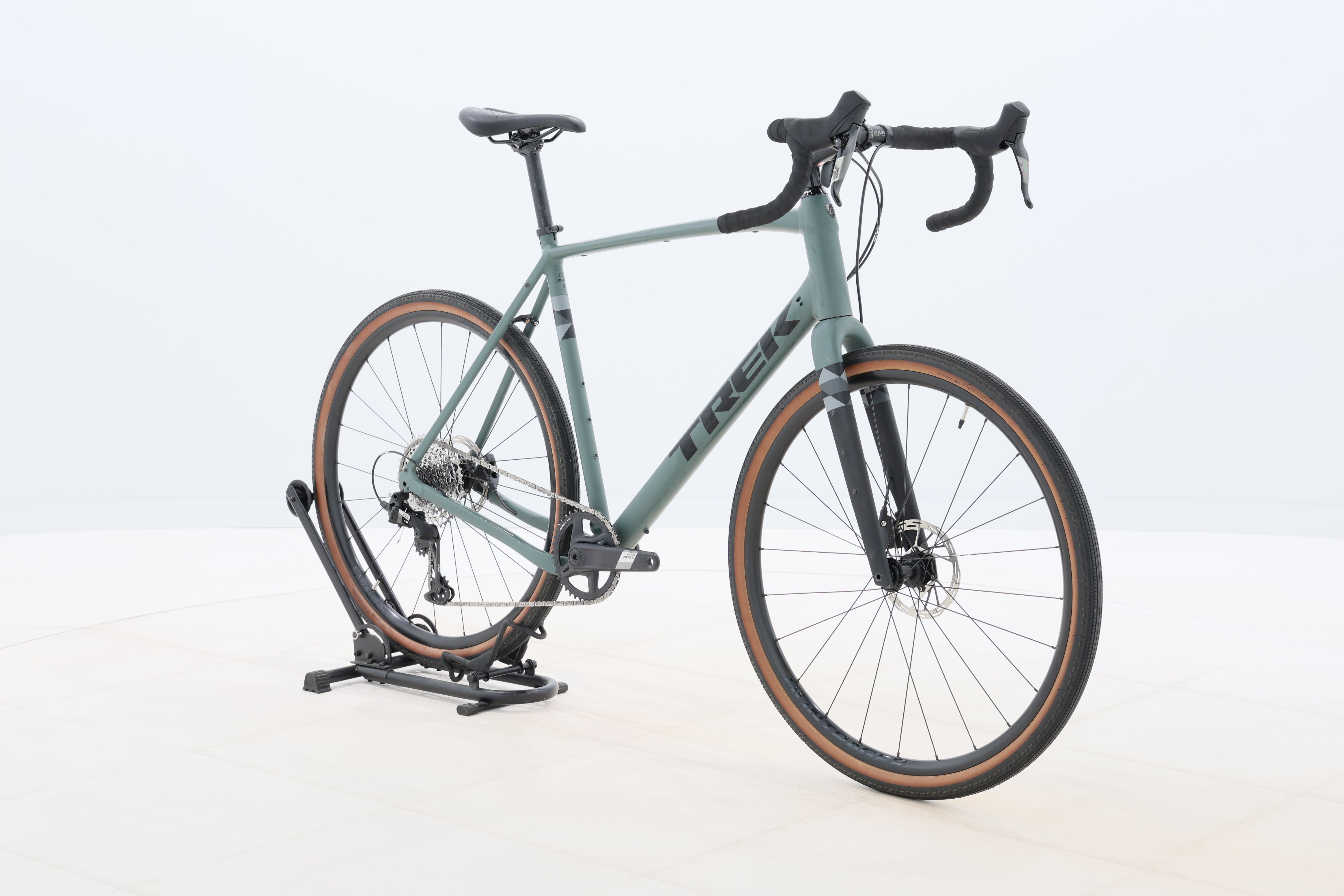 03e4c981-62a4-47b1-b12b-e06434c8f284