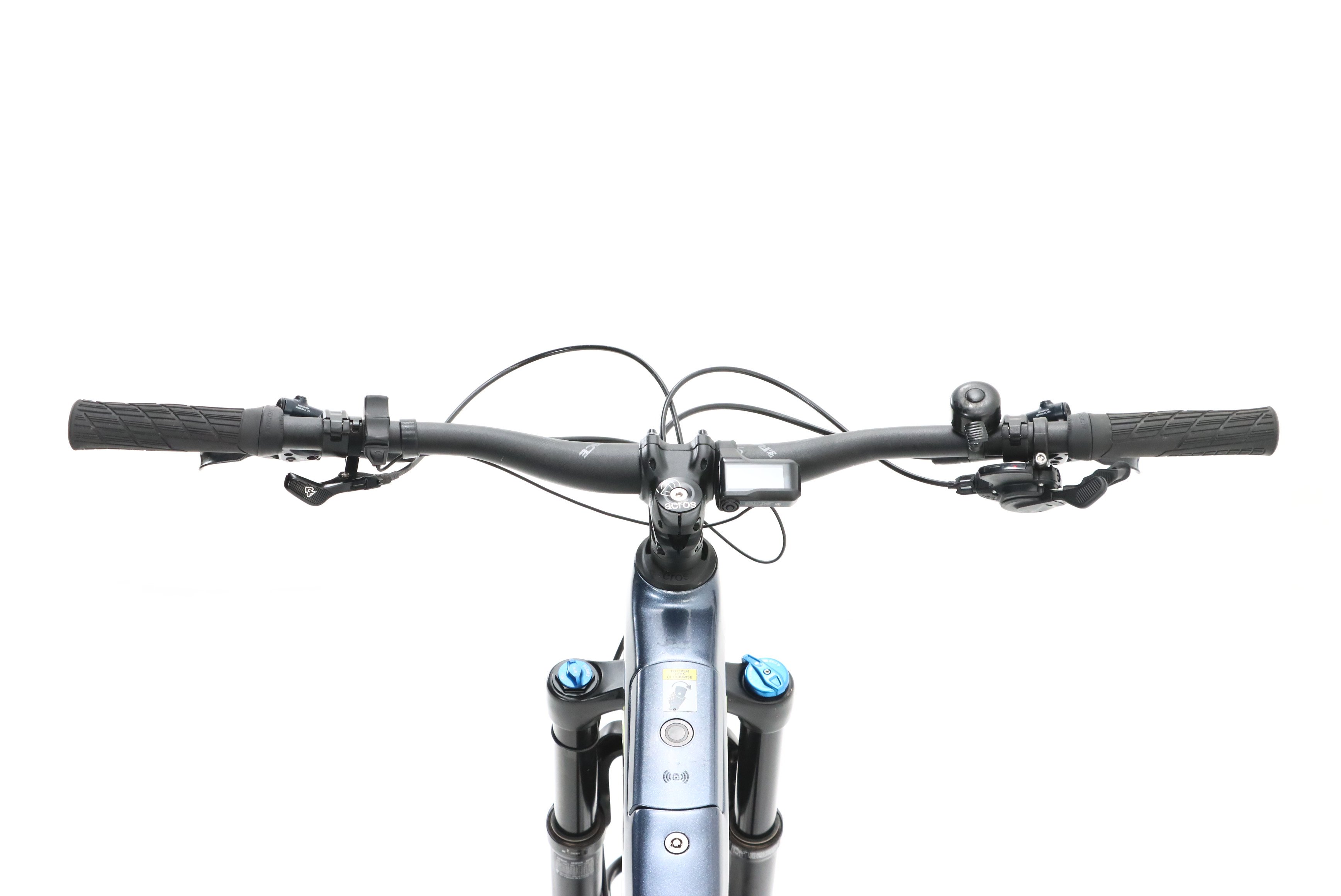 945da083-facd-4b1b-8e2e-a3d23d5e40ab