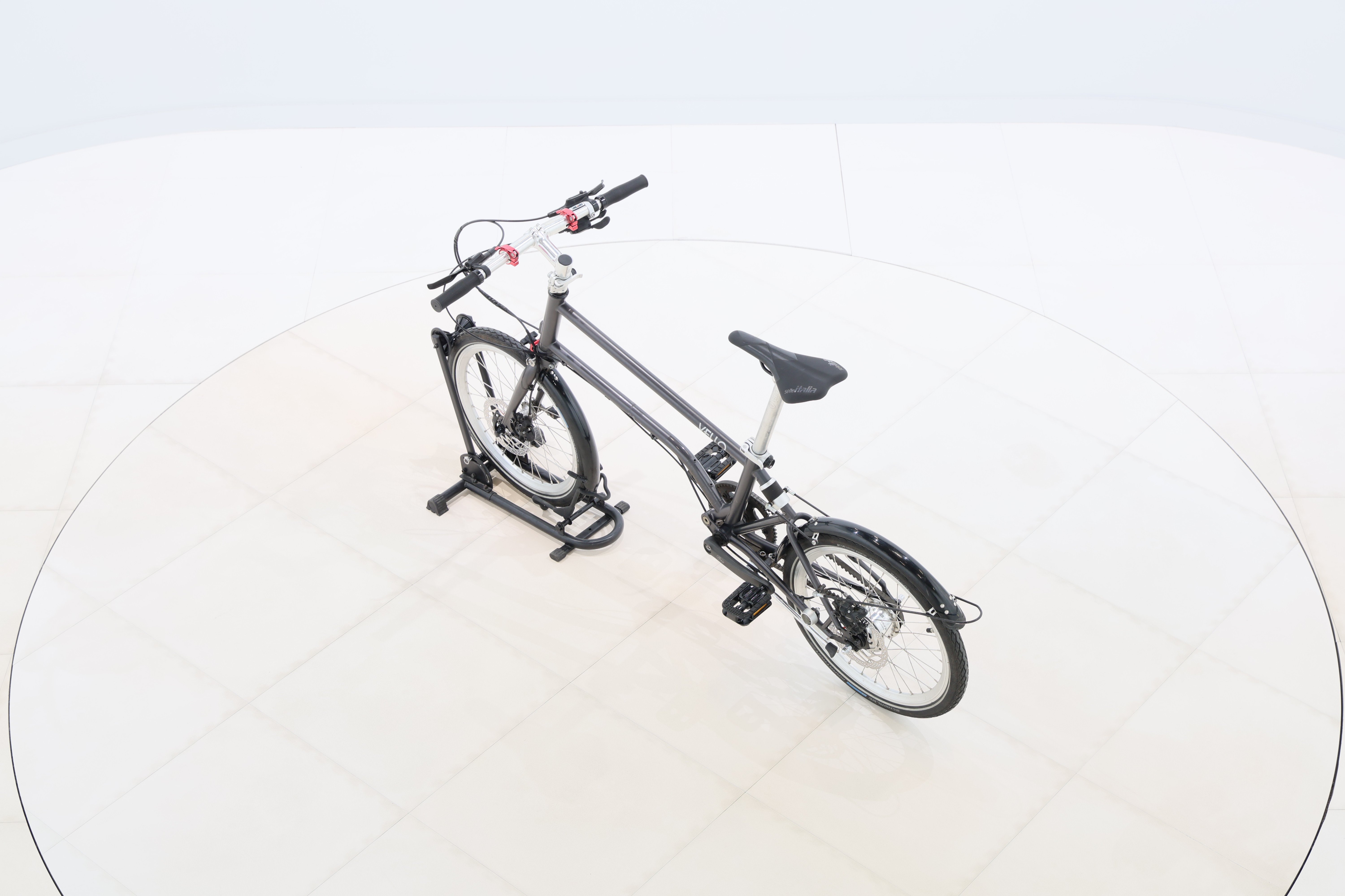 f4634e76-d73d-465f-a129-a029e8181325