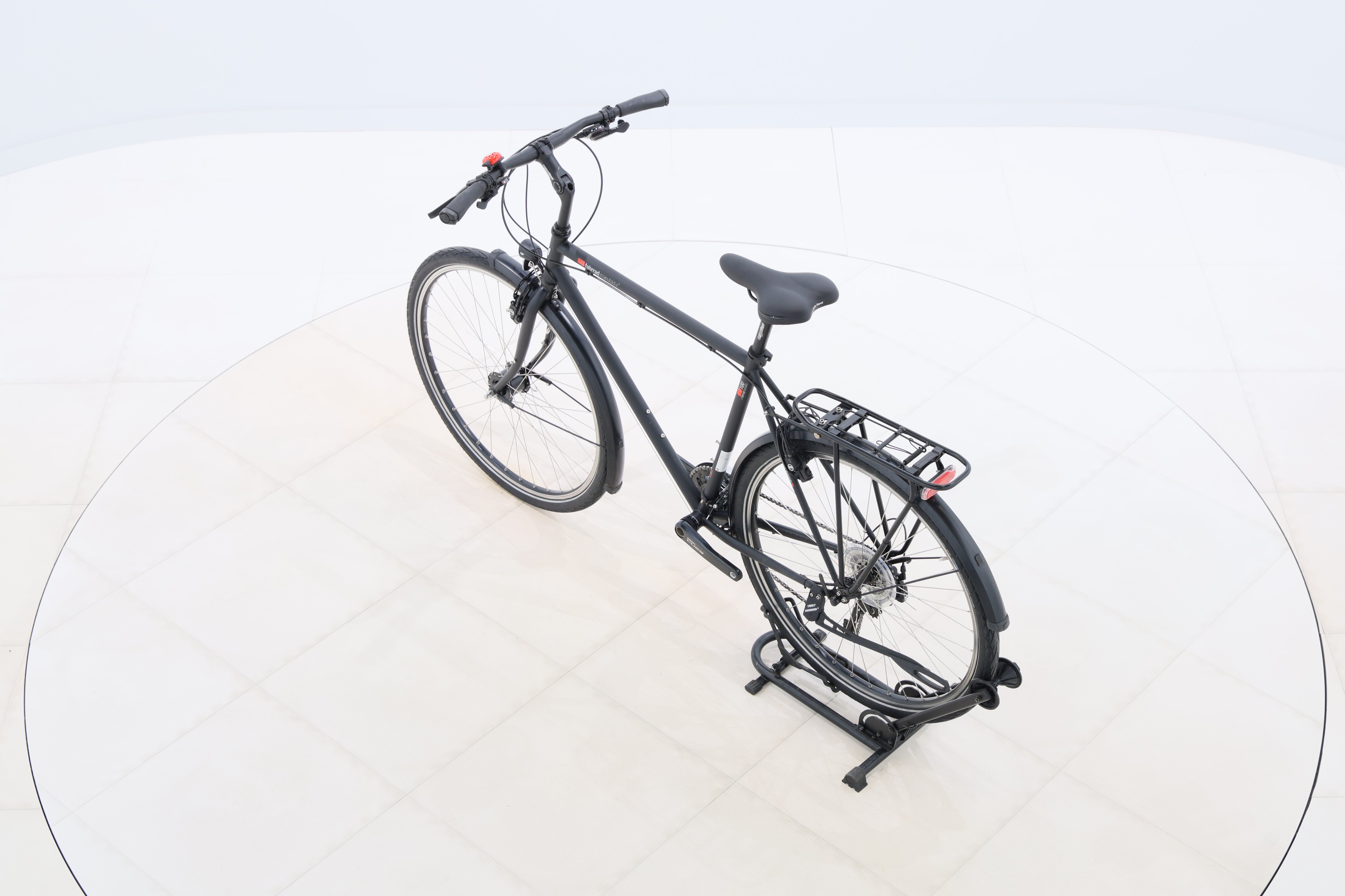 e1f422e8-a2ea-44d1-9df2-eaa60feaab92